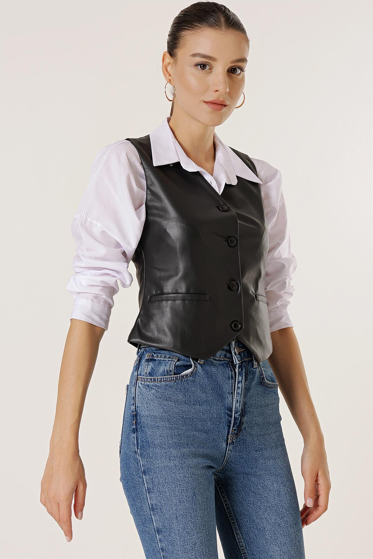 S-23K1520082Önü Düğmeli Cepli Astarlı Deri Yelek