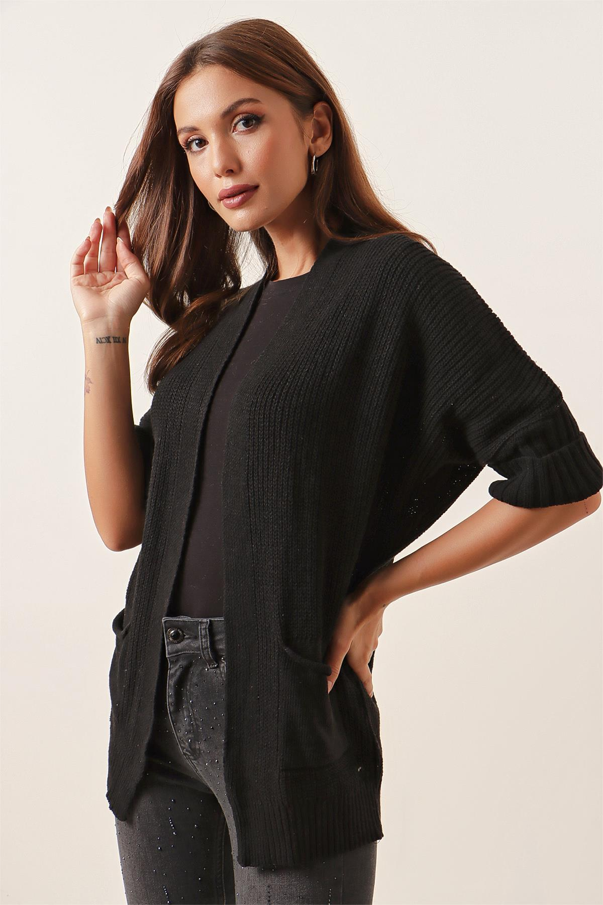 S-23K2800005Pocketed Knit Poncho Batwing Half Sleeve Cardigan