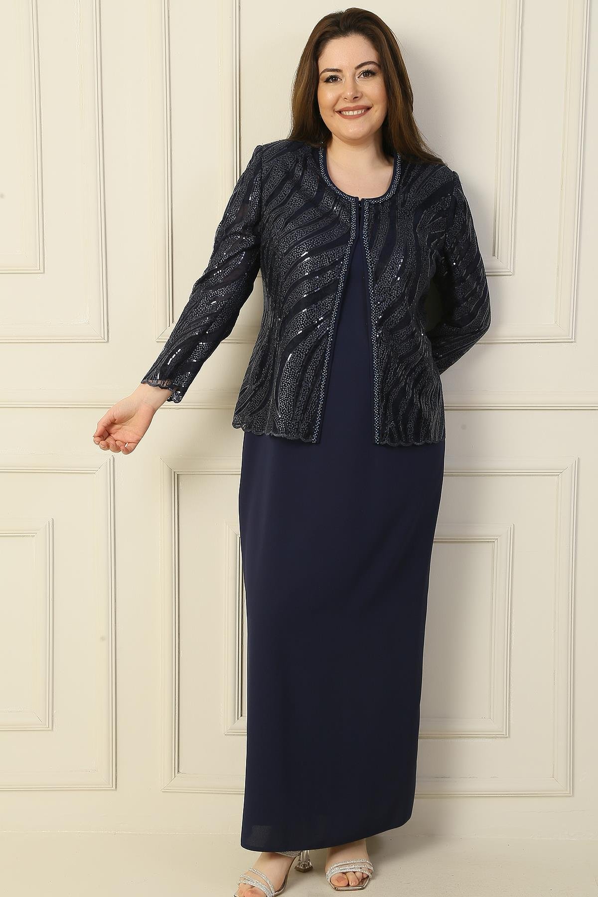 S-23K3070018Yarım Ay Kollu Uzun Elbise Boncuk Pul Nakışlı Tül Ceket Astarlı Büyük Beden 2'li Takım