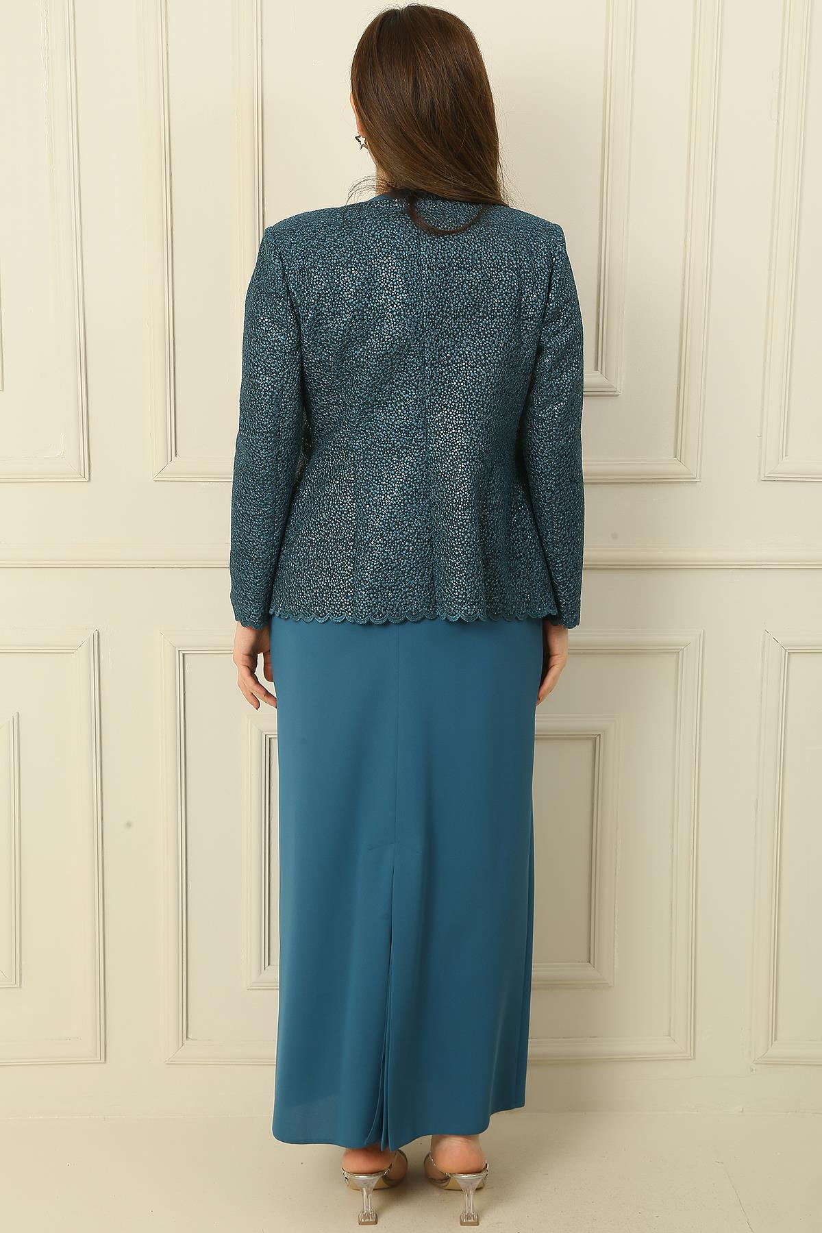 S-23K3070019Yaka Taşlı Astarlı Uzun Krep Elbise Pullu Ceket Büyük Beden 2'li Takım