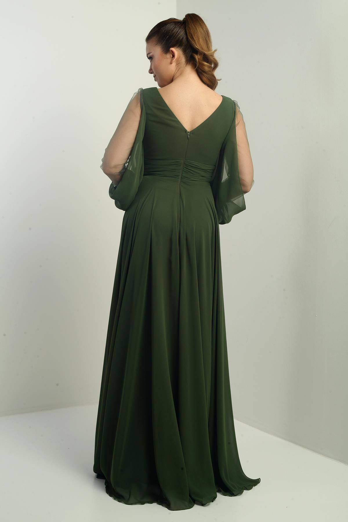 S-23K3800015Ön Arka V Yaka Önü Drapeli Kolları Tül Astarlı Geniş Beden Aralıklı Uzun Şifon Elbise