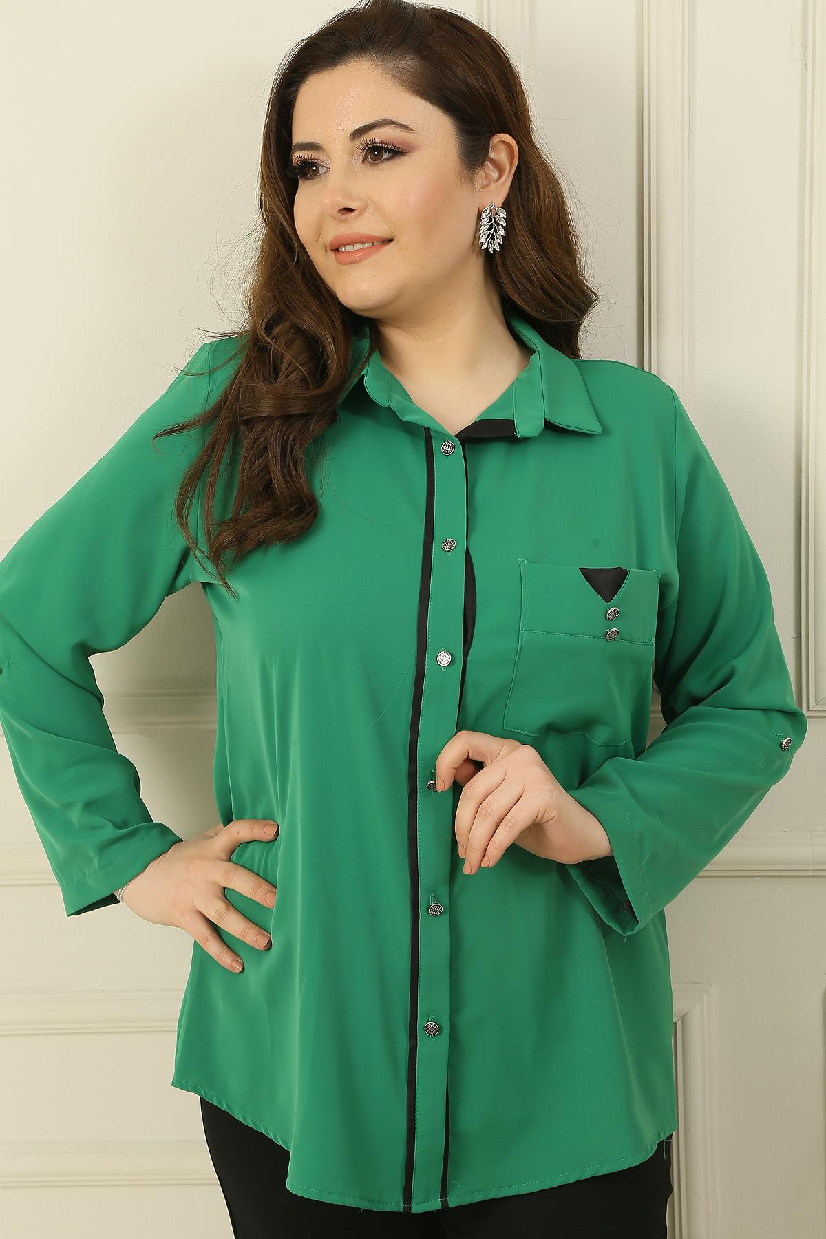 S-23K4040032Leather Sleeve Oversized Shirt With Pocket Detail In The Front With Metal Buttons Truvakar