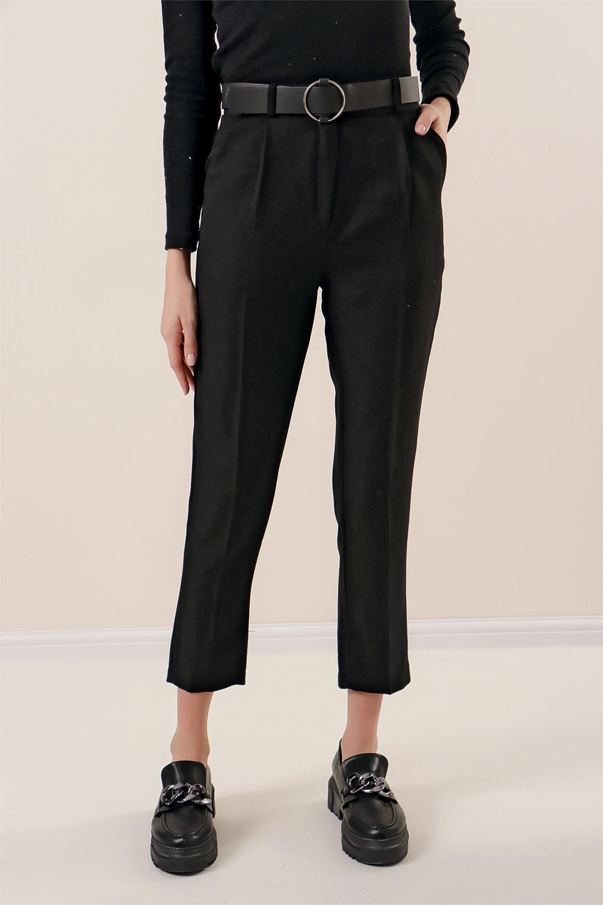 S-23K4080004Beli Lastikli Kemerli Yün Efektli Pantolon