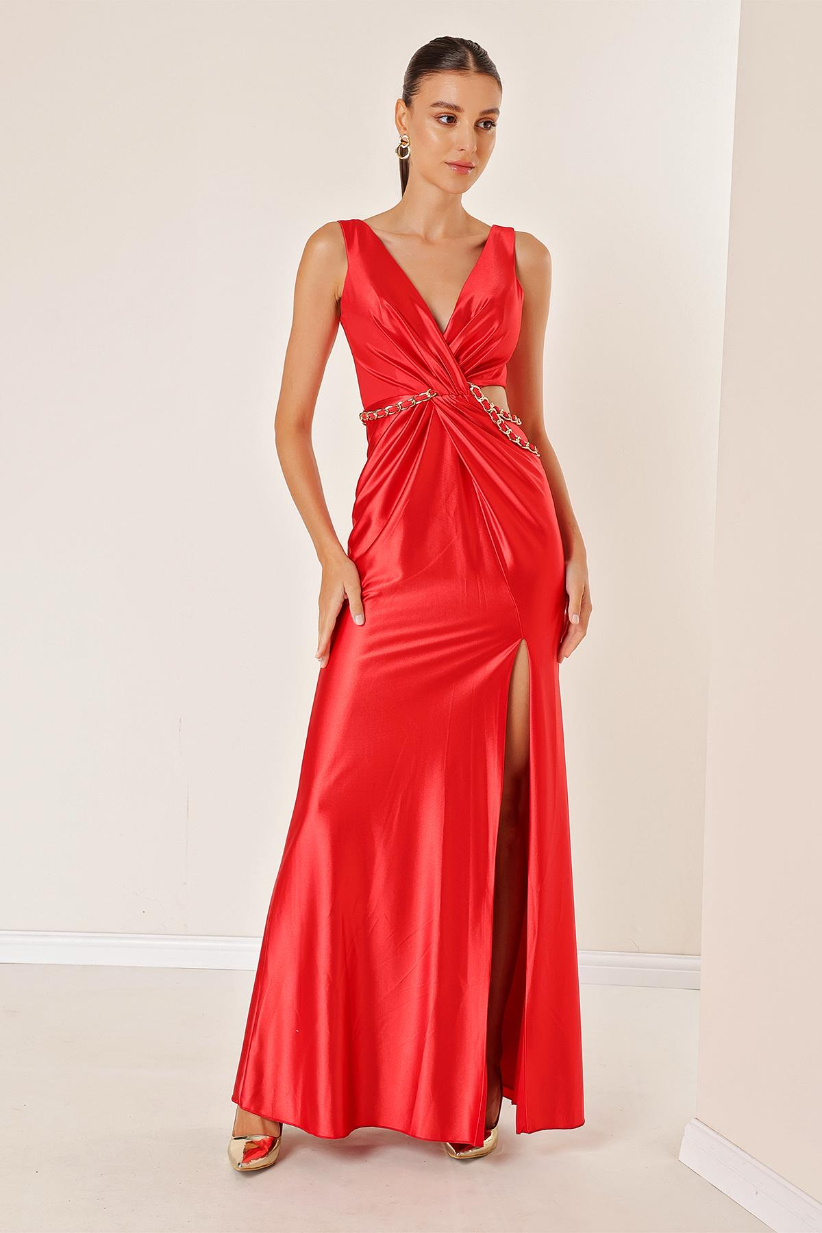 S-23K4120005Buy Dress Black Crossover Neck Décolleté Detailed Long-Chain Waist Lined