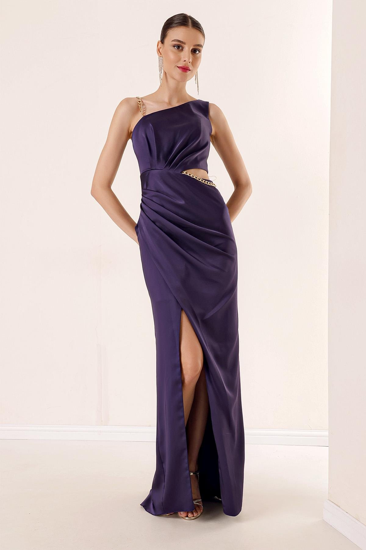 S-23K4120012Buy Waist Chain Single Shoulder Décolleté Evening Dress