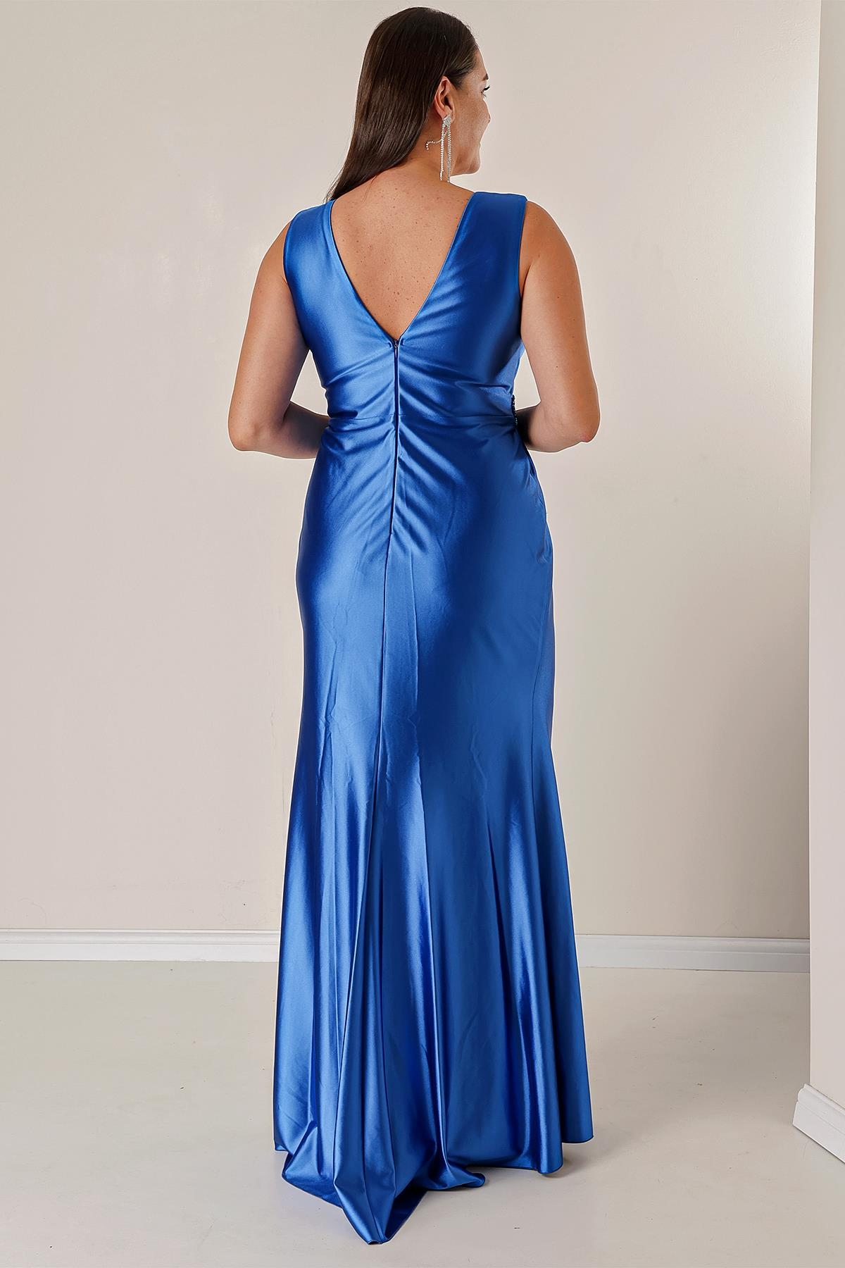 S-23K4120016Buy Plus Size Long Dress Beaded Detailed Draped Front Lined