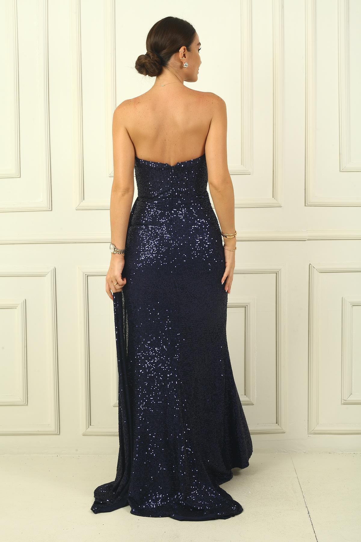 S-23K4120019Önü Drapeli Astarlı Straplez Pulpayet Uzun Elbise