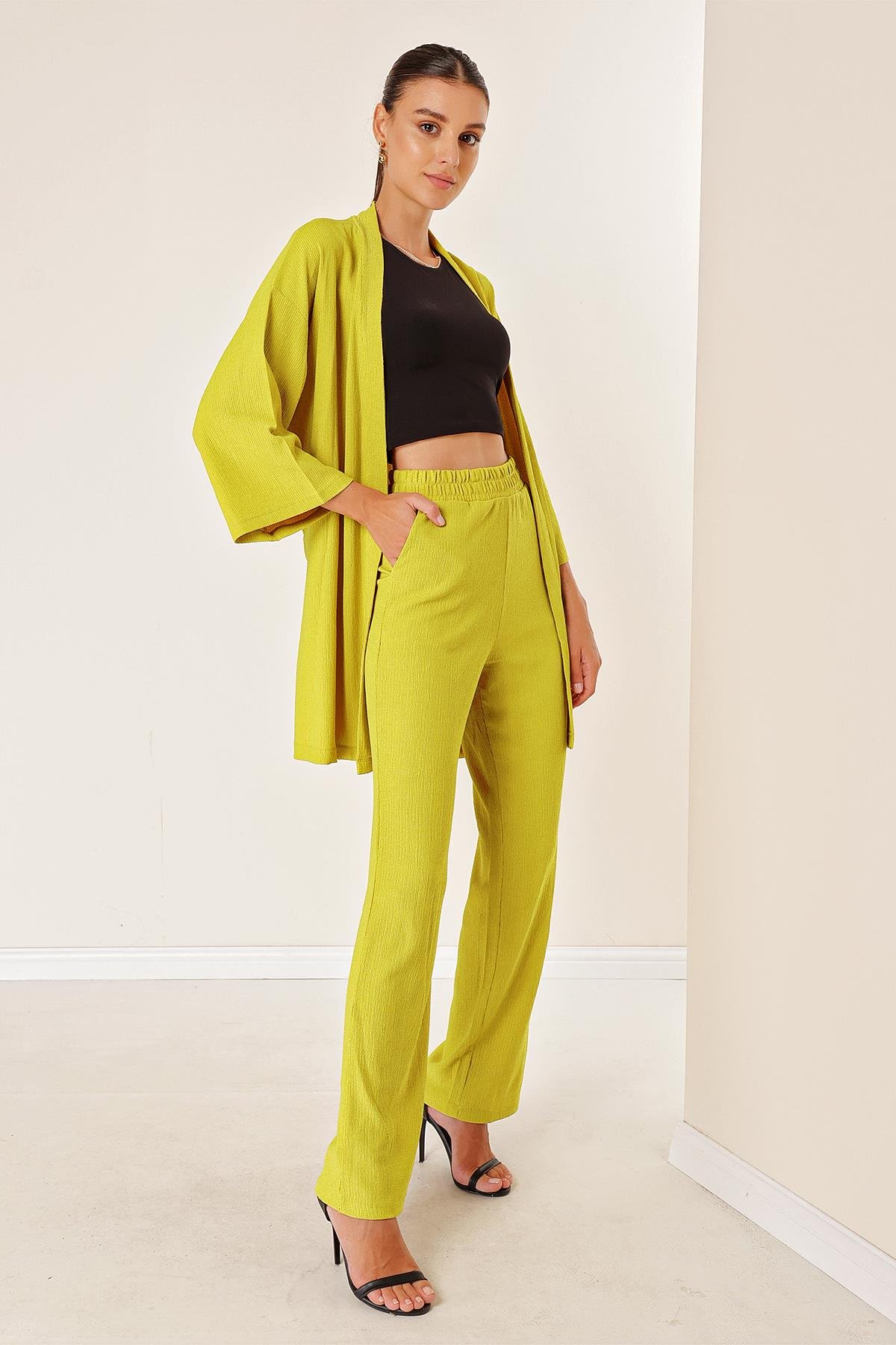 S-23K4130009Pocketed Pants Bloomer Set with Kimono in green