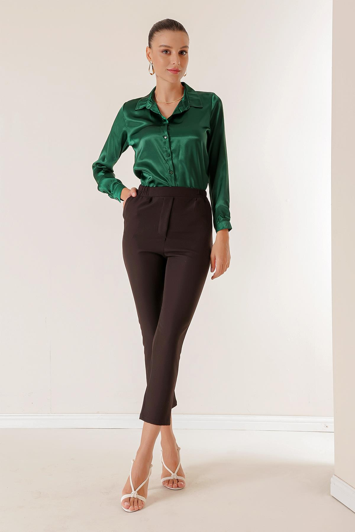 S-23K4140008Double Pocketed Elastic Waist Pants