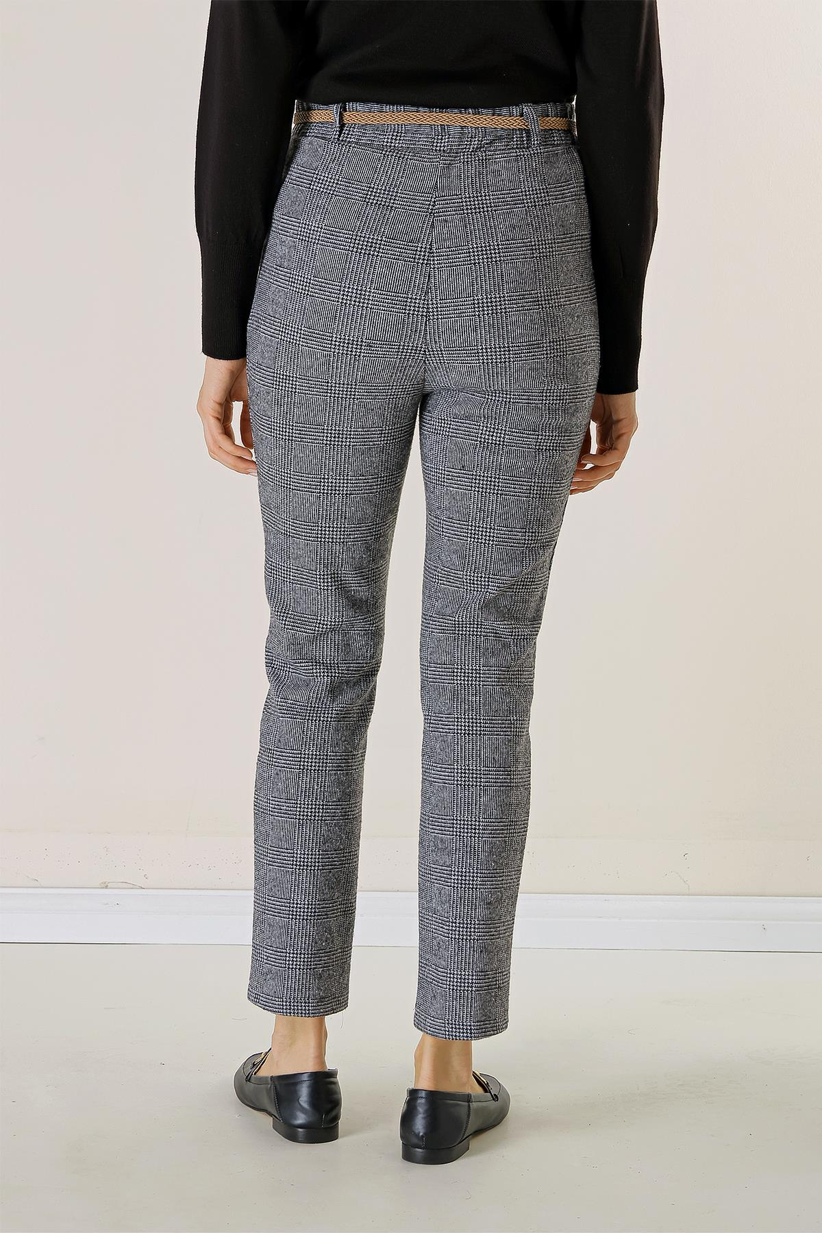 S-23K4140051Bel Lastikli Kemerli Yandan Cepli Ekose Dar Paça Pantolon