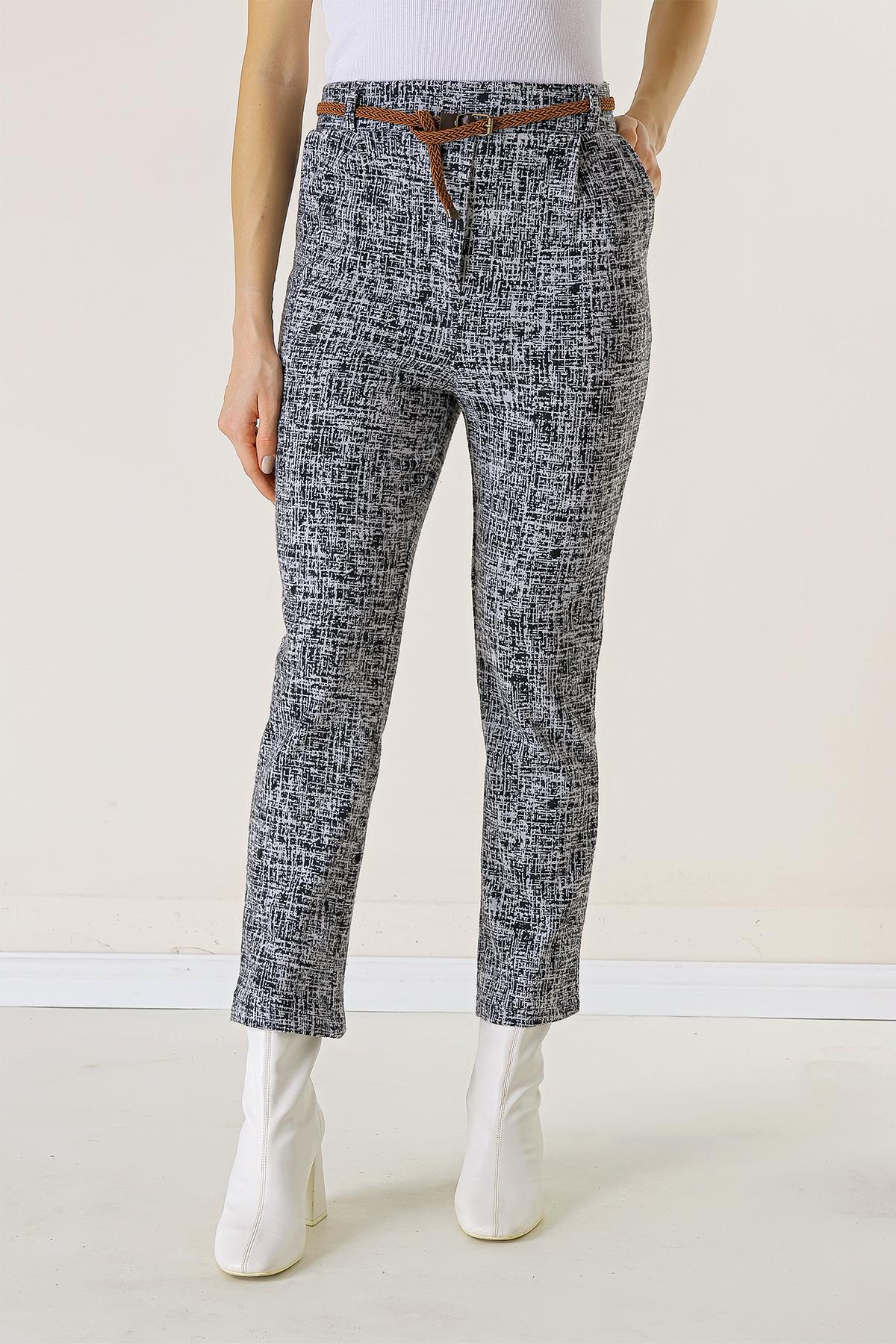 S-23K4140052Beli Lastikli Kemerli Yandan Cepli Cam Kırığı Desen Dar Paça Pantolon