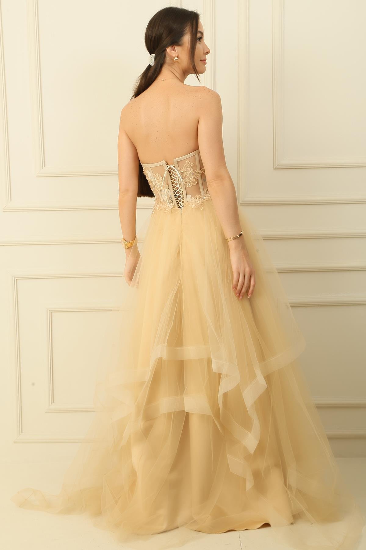 S-23K4150001Üstü Boncuk İşlemeli Transparan Kat Kat Tül Tafta Uzun Abiye Elbise