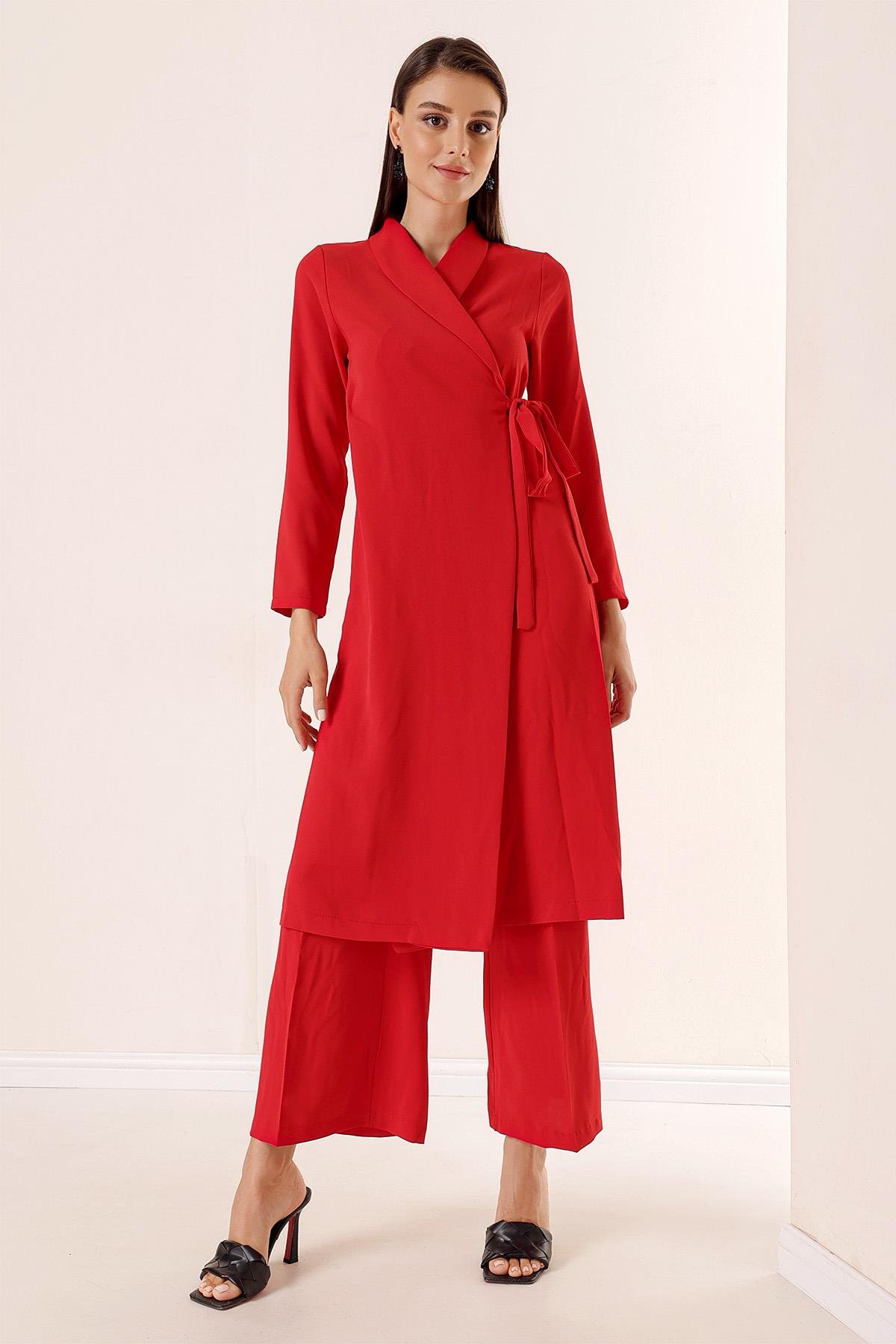 S-23K4160005Long Crepe Crossover Jacket Belted Collar