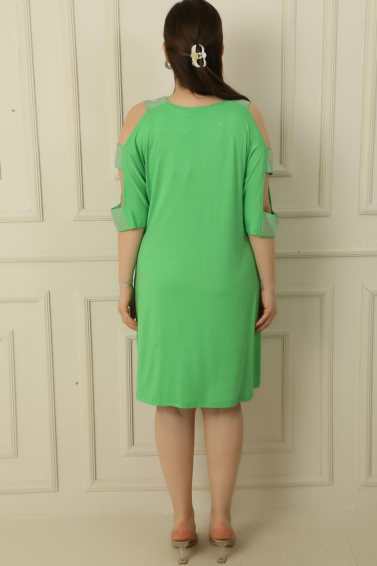 S-23K4170010Arm's Low-Cut Patterned Dress Front Print Oversized Viscose Wing Stone