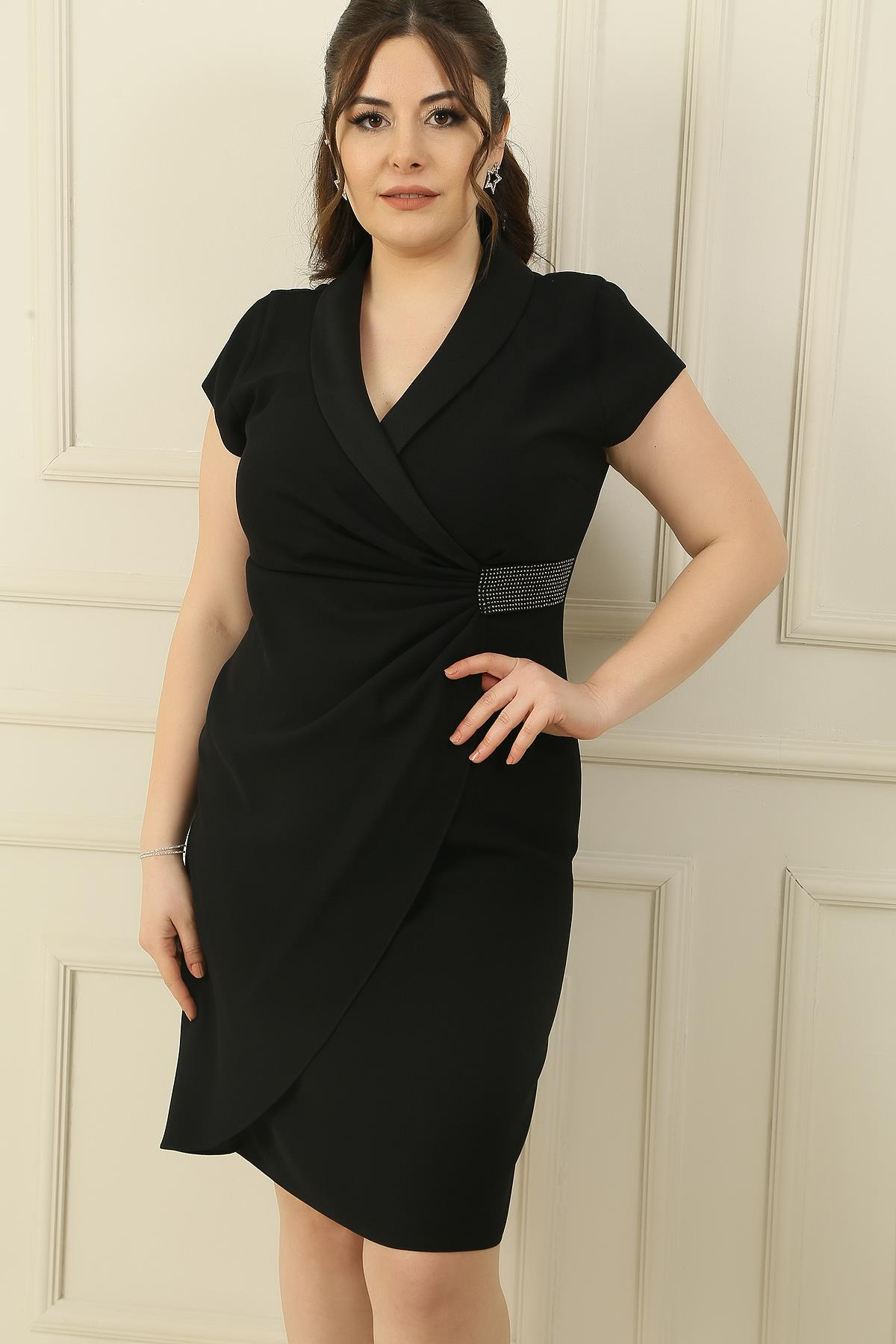 S-24K0230010Tırnak Kol Beli Taşlı Astarlı Büyük Beden Krep Elbise