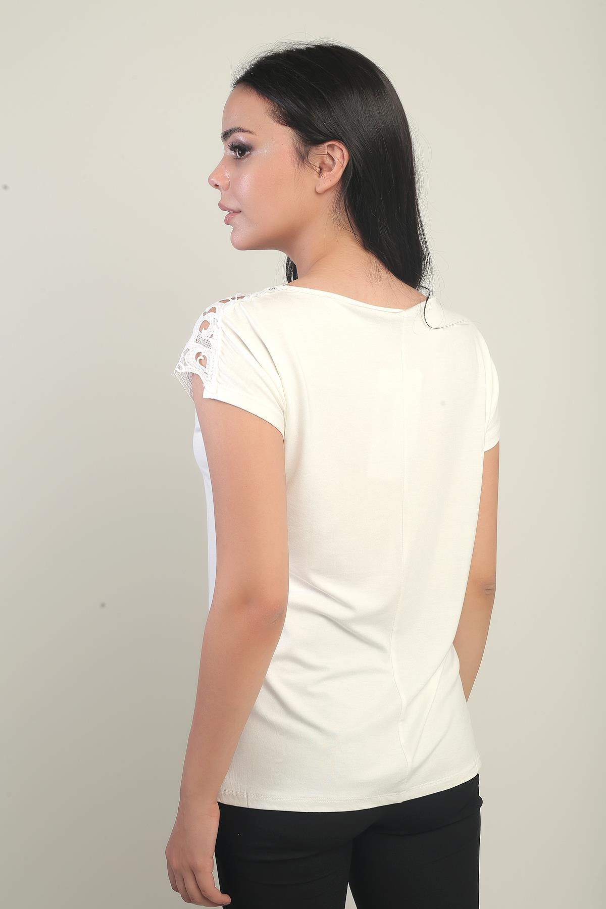 S-24K0270007Dantel Kayık Yaka Bluz