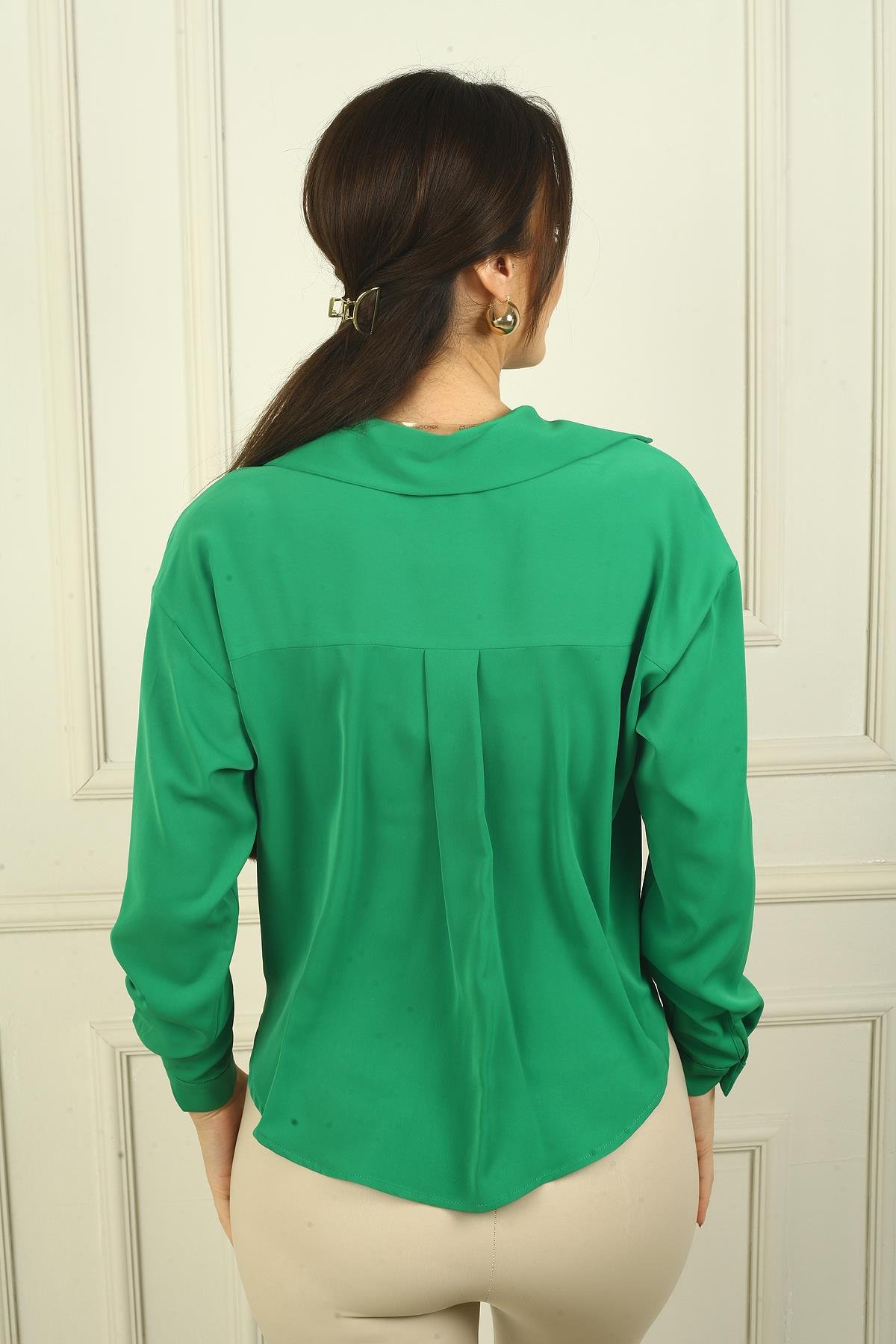 S-24K0840003Önü Düğümlü Mikro Saten Gömlek