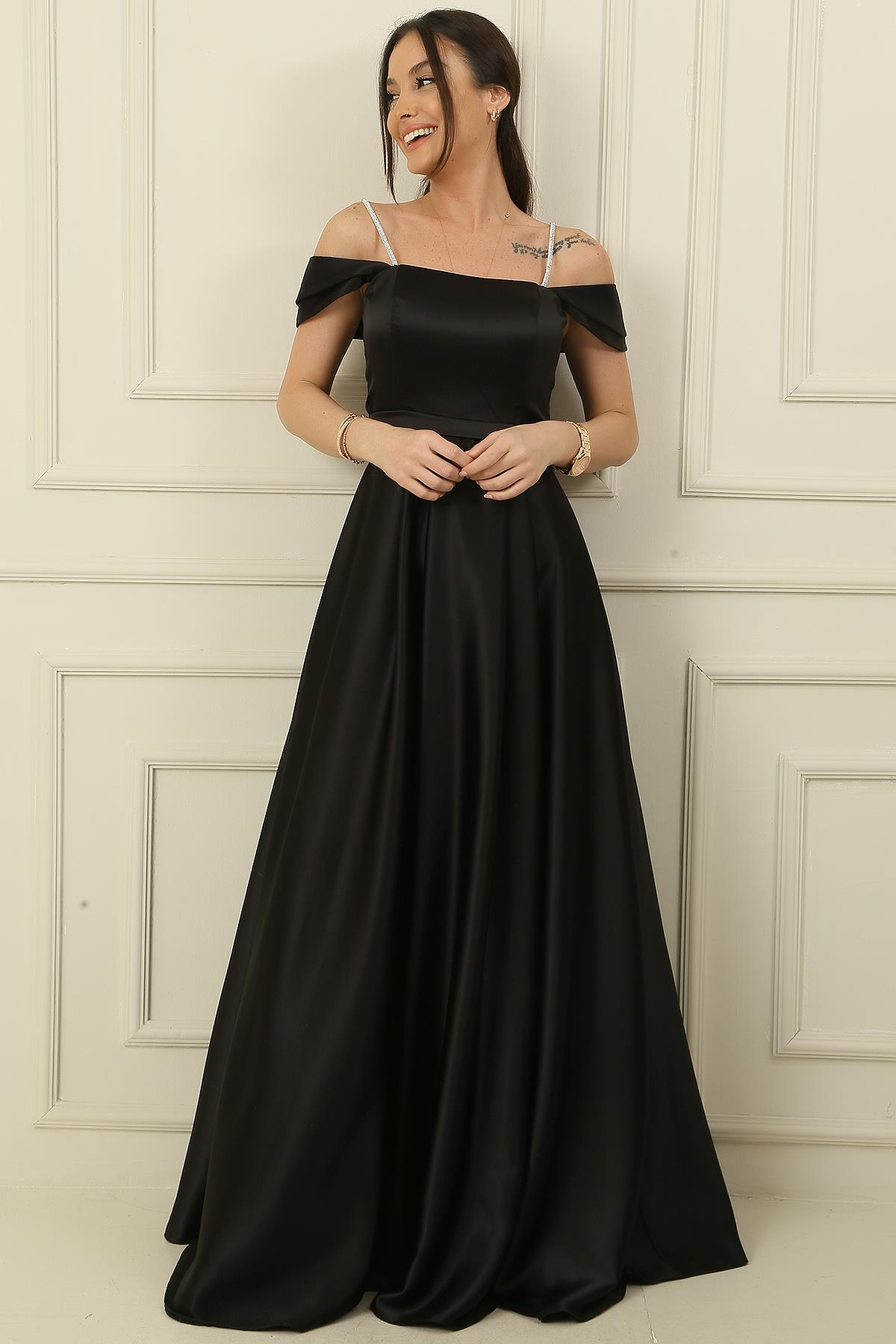 S-24K1210001Askılı Taş Detaylı Kare Yaka Astarlı Uzun Saten Elbise