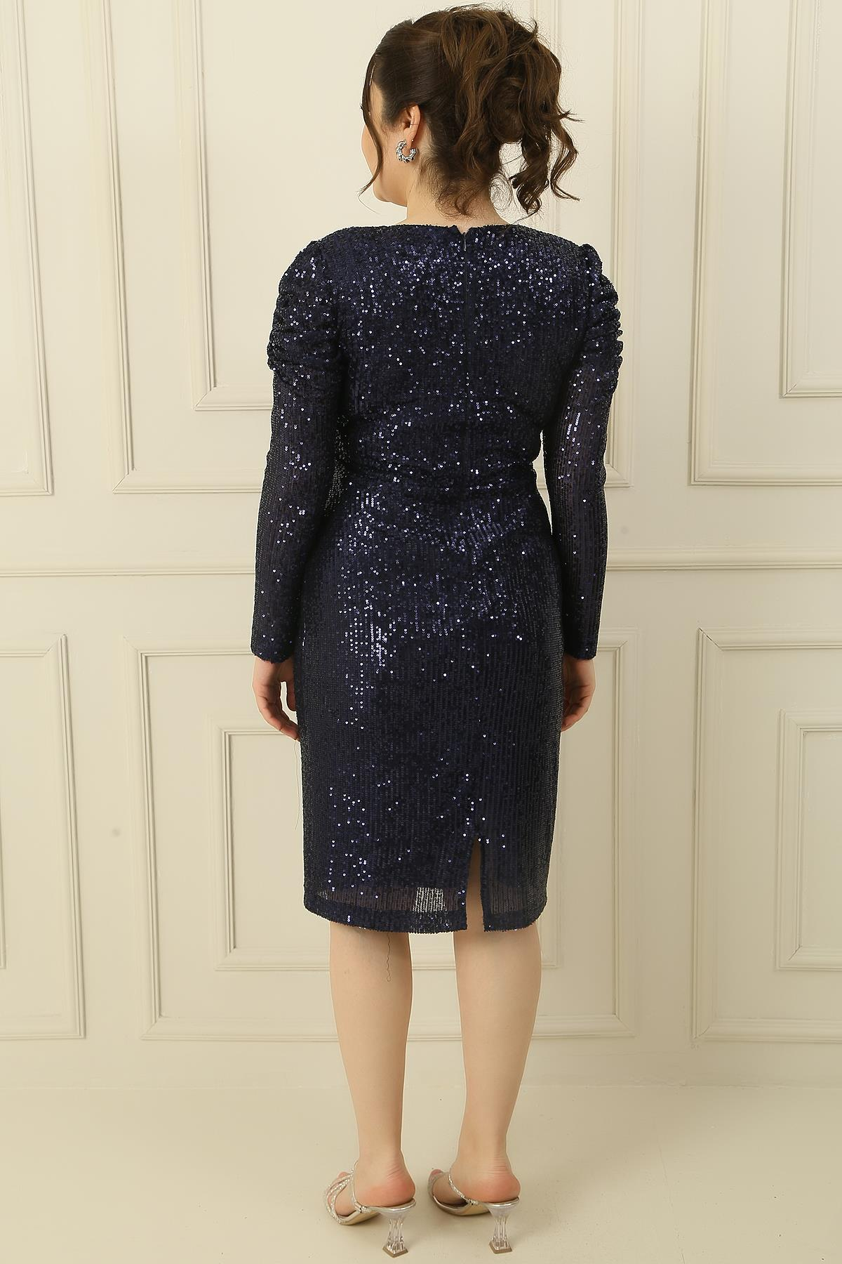 S-24K3630003Pentagon Neckline Pleated Dress Oversized Lined The Shoulders Pulpayet