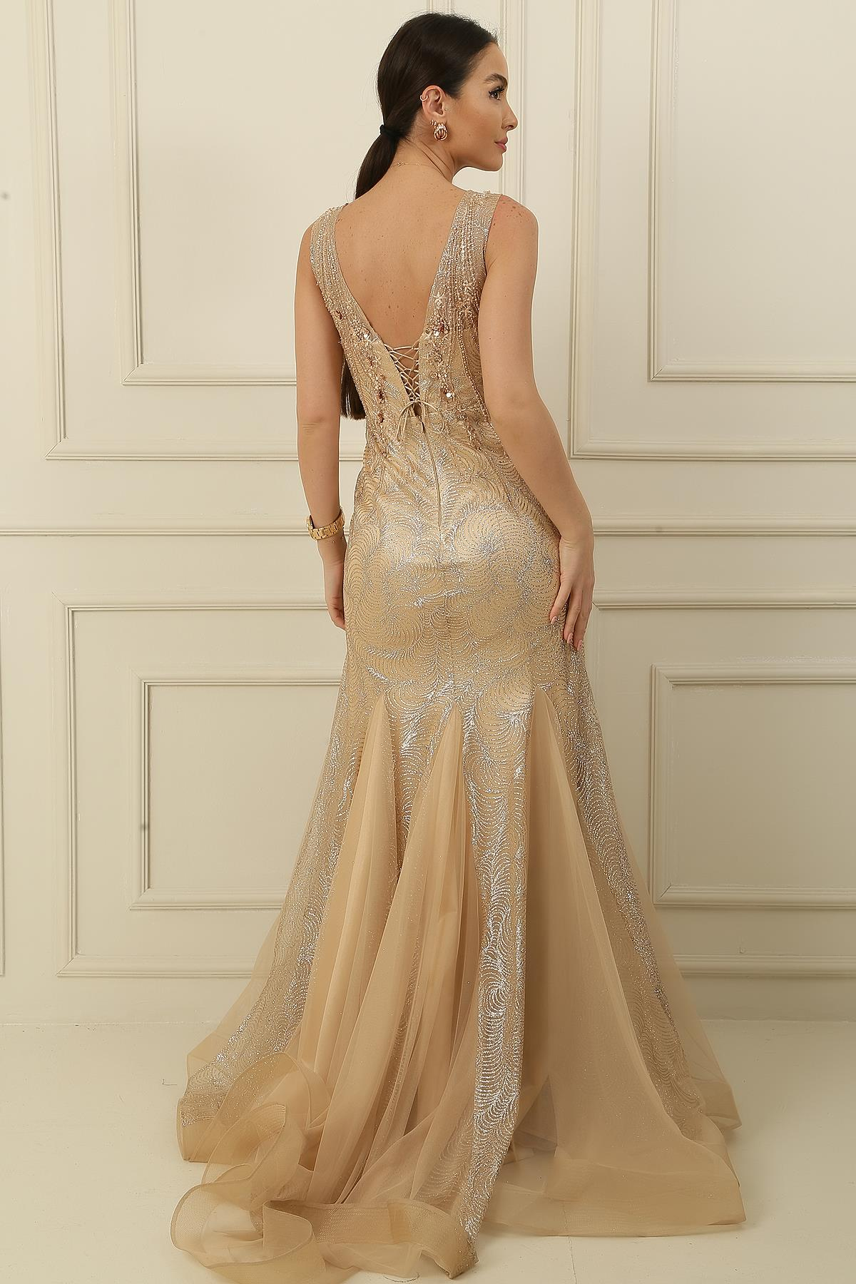 S-24K3800001Pul Ve Boncuklu Astarlı Arkası Bağlamalı Simli Uzun Balık Elbise