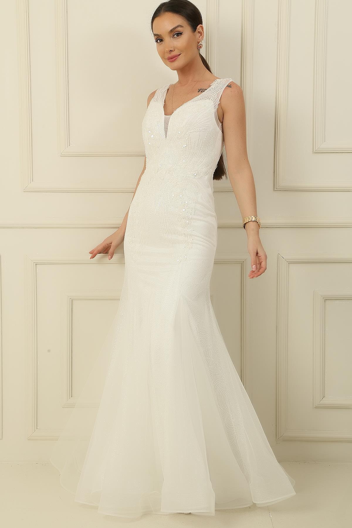 S-24K3800001Pul Ve Boncuklu Astarlı Arkası Bağlamalı Simli Uzun Balık Elbise