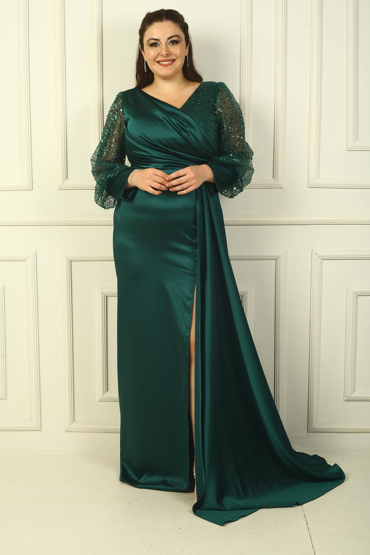 S-24Y0230032Göğsü Ve Yakası Boncuk İşlemeli Astarlı Büyük Beden Uzun Saten Abiye Elbise