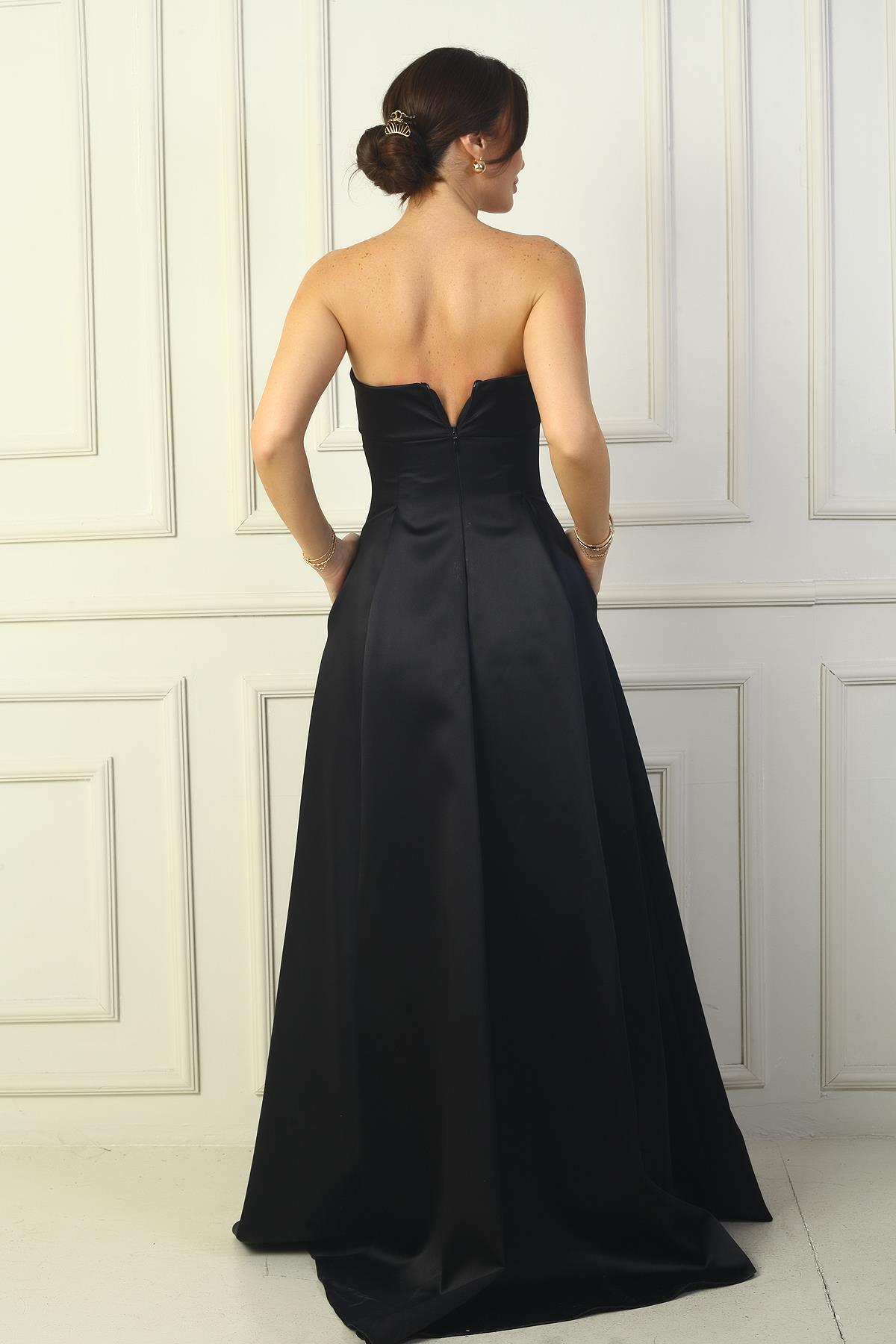 S-24Y0230046Kadın Straplez Astarlı Cepli Uzun Saten Abiye Elbise