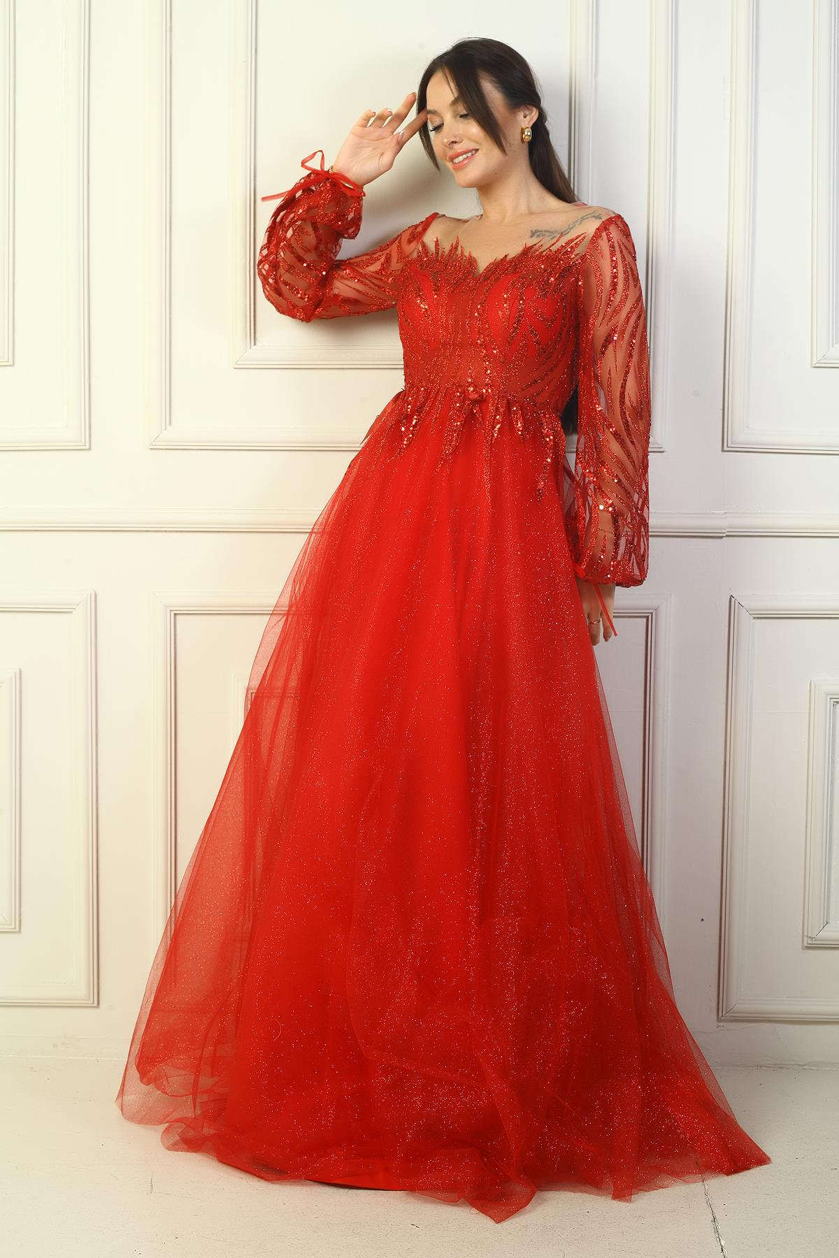 S-24Y0490016Kadın Pul Detaylı Arkası Bağcıklı Astarlı Simli Uzun Abiye Elbise