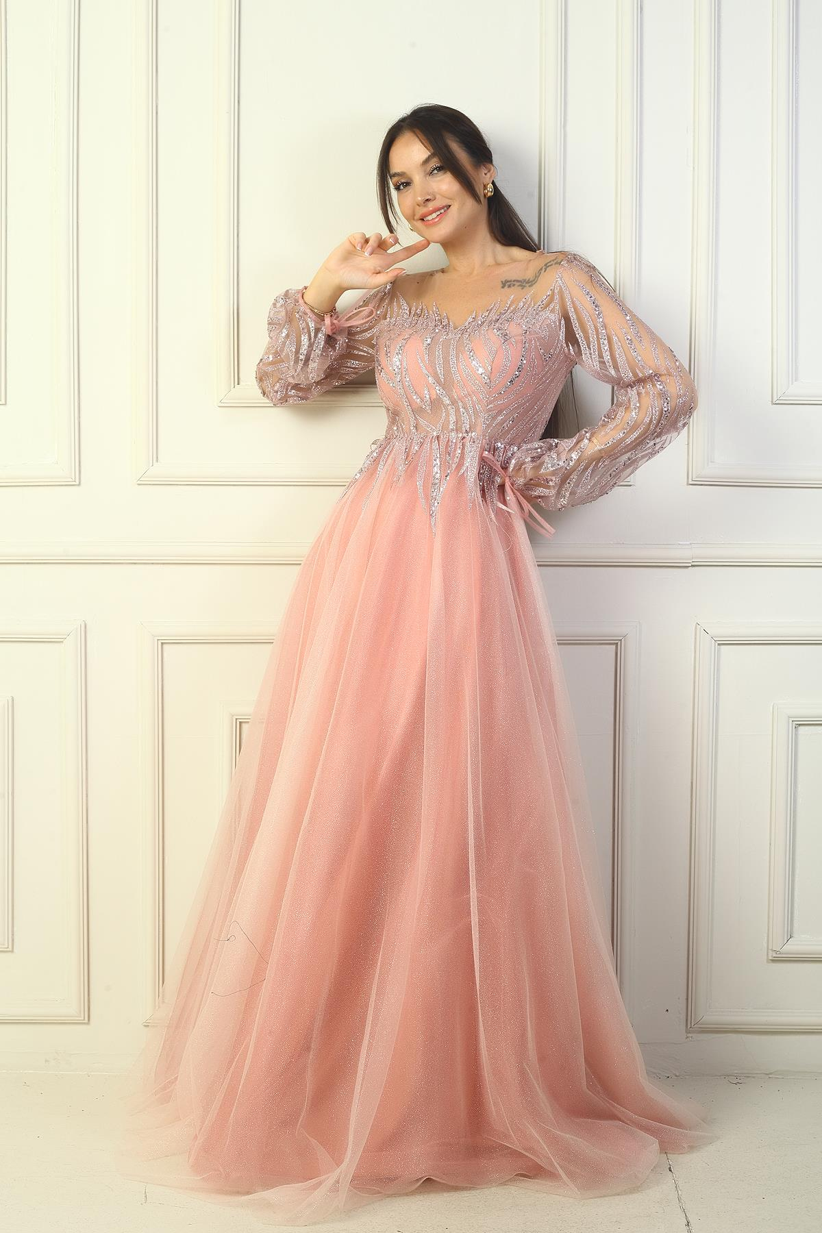 S-24Y0490016Kadın Pul Detaylı Arkası Bağcıklı Astarlı Simli Uzun Abiye Elbise