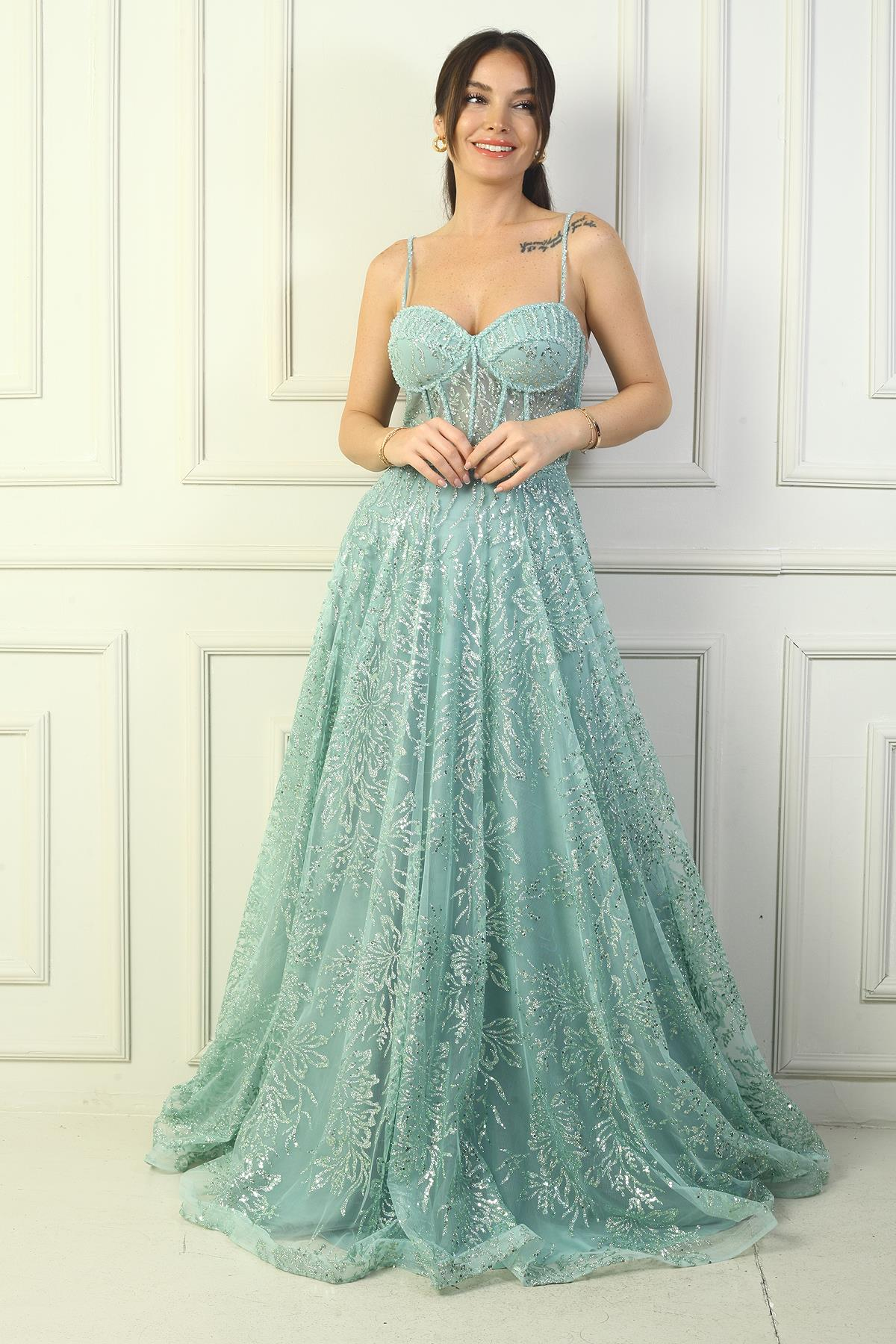 S-24Y0490019Kadın İp Askılı Boncuk Detaylı Pul İşlemeli Astarlı Uzun Abiye Elbise