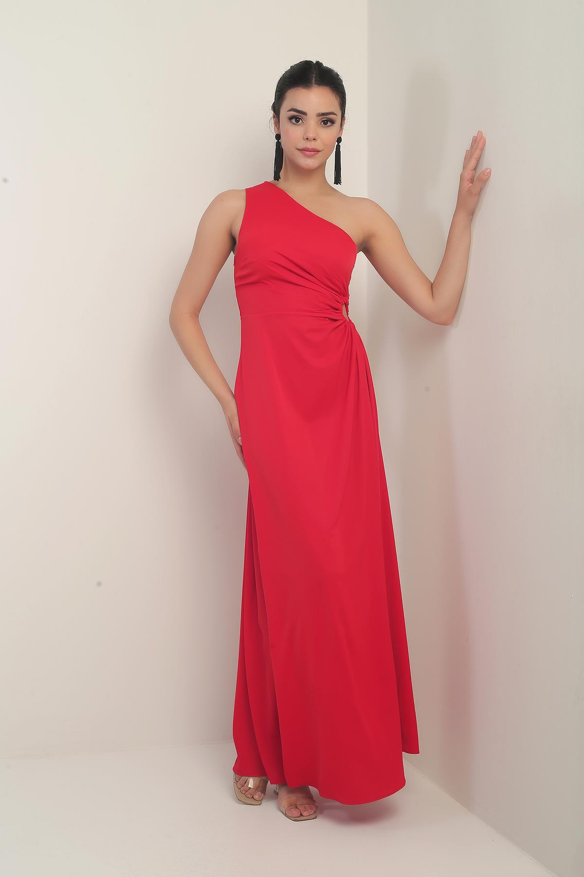 S-24Y0840007Kadın Tek Omuz Yan Pencere Detaylı Uzun Krep Saten Elbise