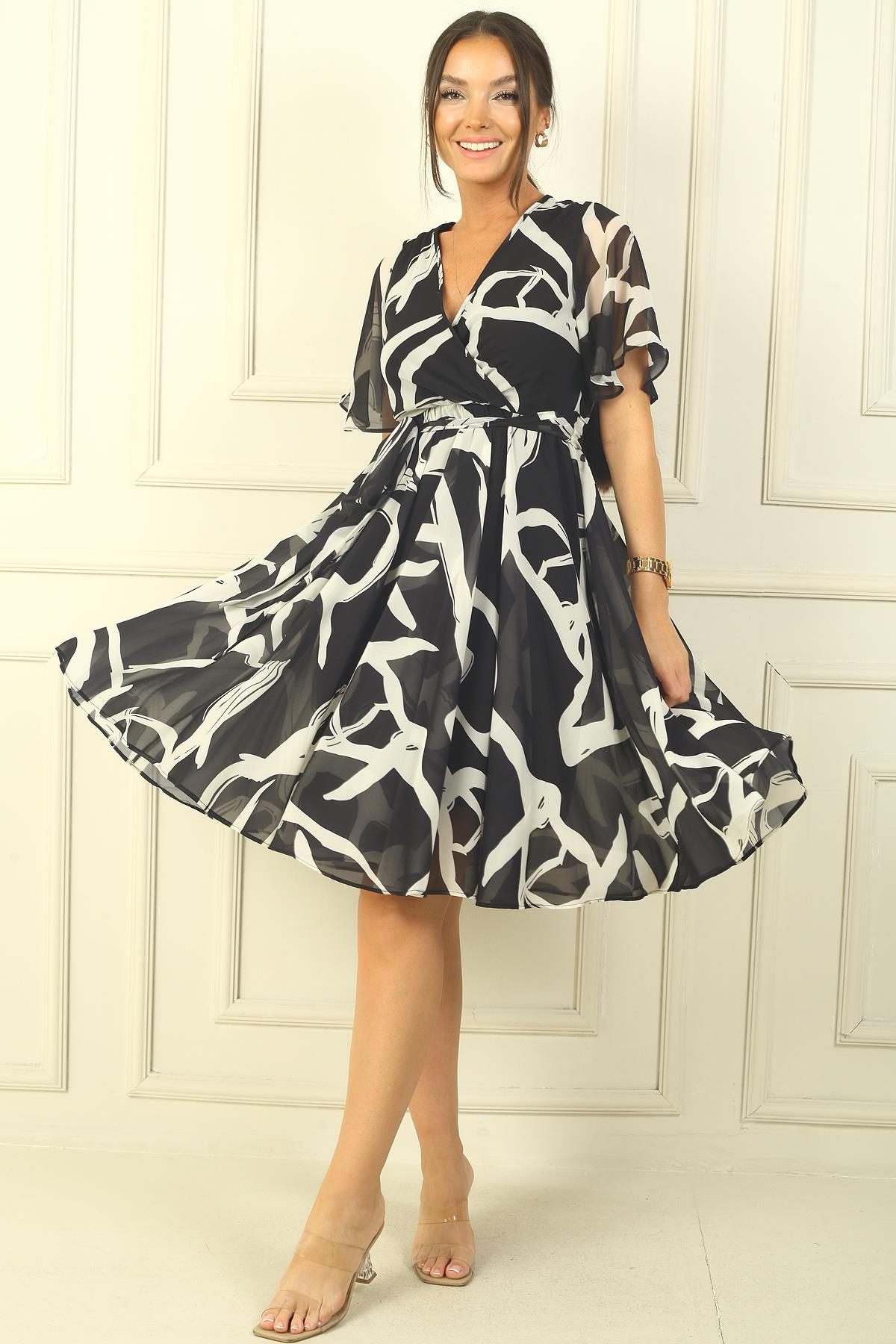 S-24Y0840014Kruvaze Yaka Volan Kollu Astarlı Beli Kuşaklı Soyut Desen Şifon Kısa Elbise