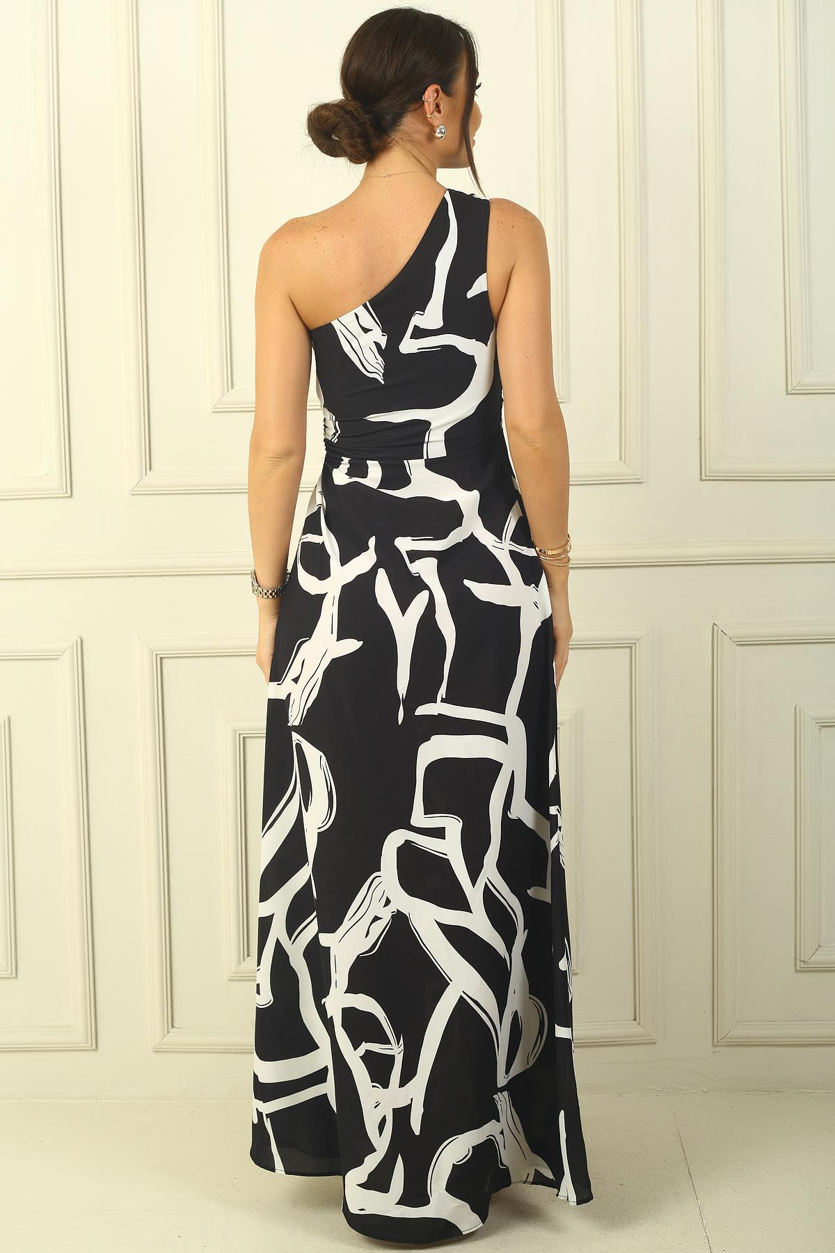 S-24Y0840019Tek Omuz Yandan Pencereli Karışık Desen Uzun Krep Saten Elbise