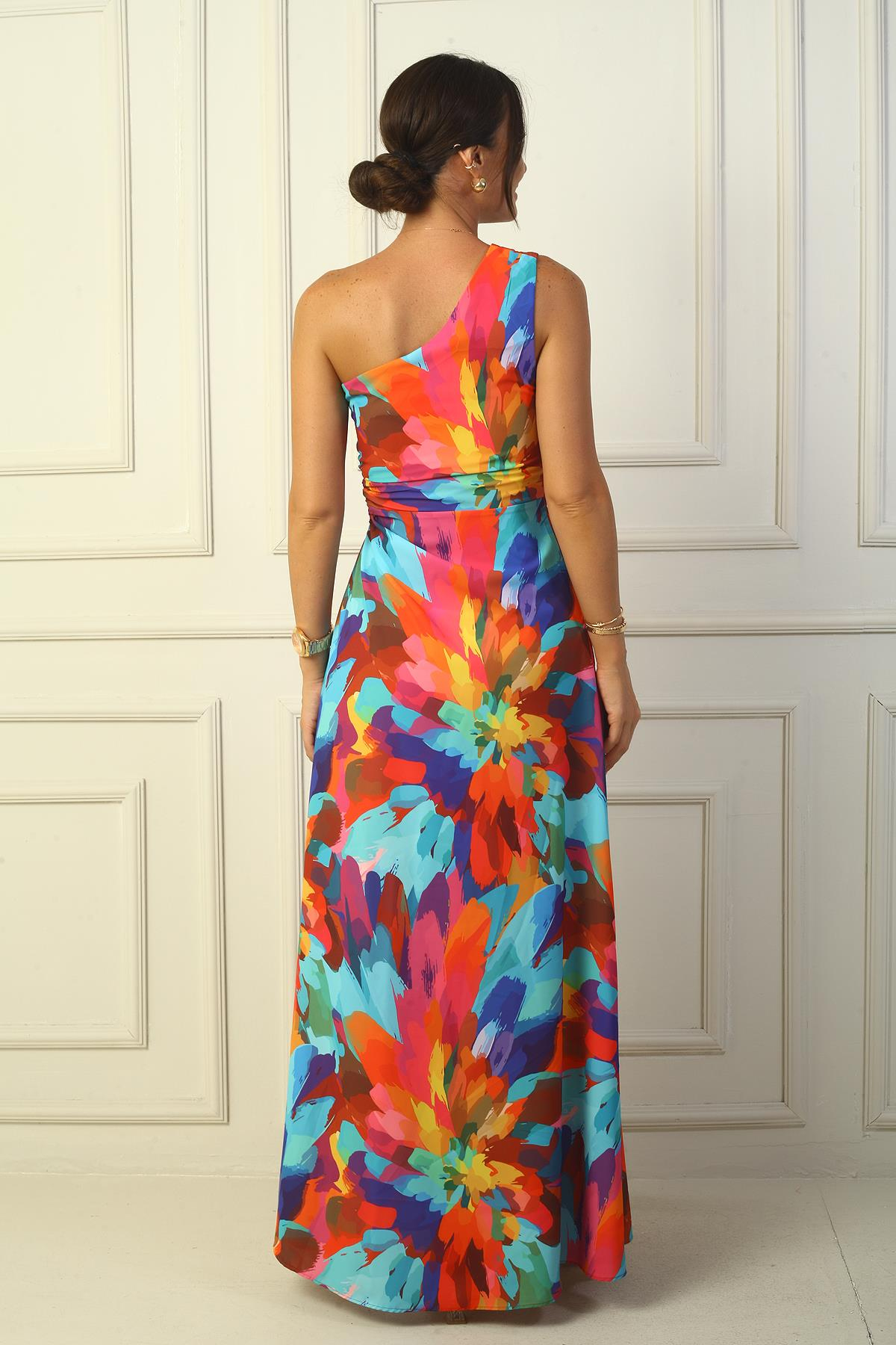 S-24Y0840038Tek Omuz Yandan Pencereli Çok Renkli Uzun Krep Saten Elbise