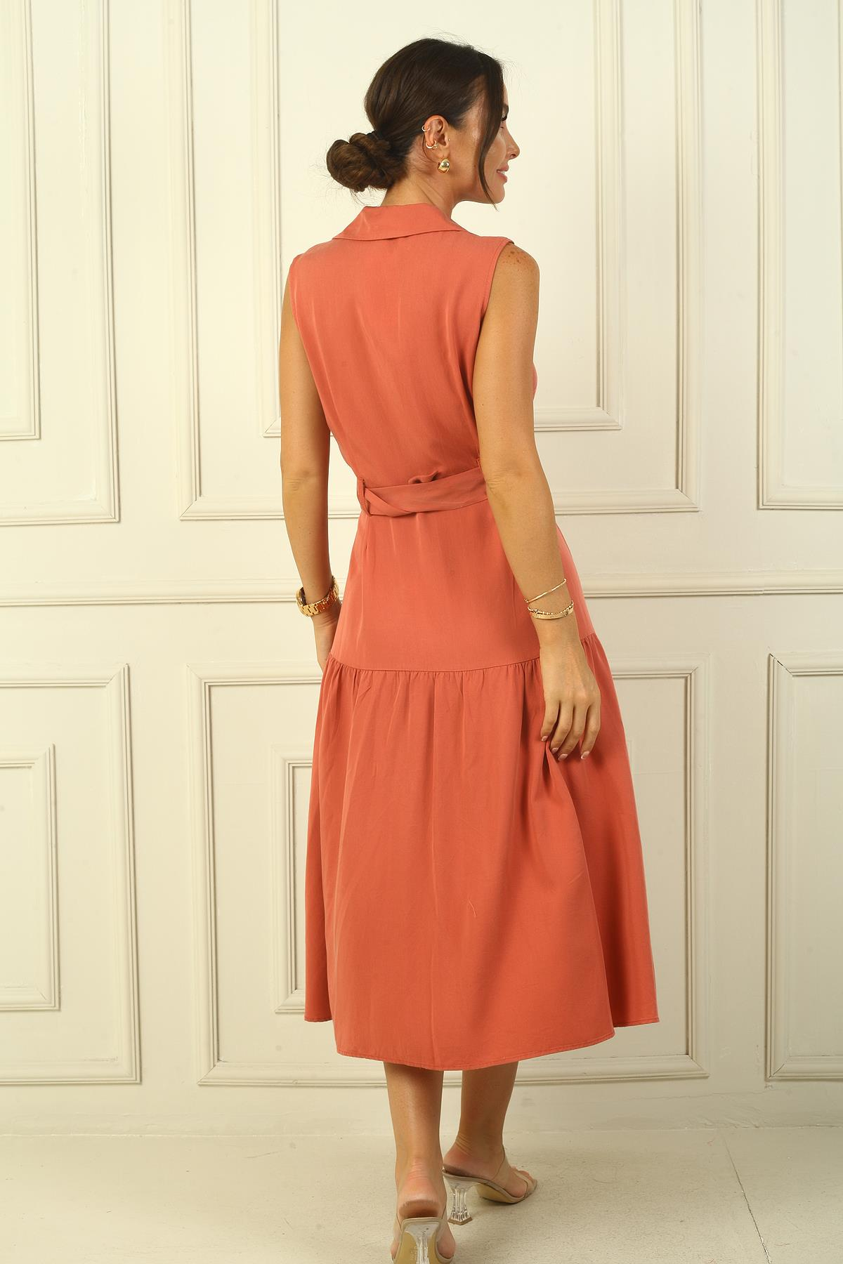 S-24Y0840045Önü Düğmeli Beli Kuşaklı Uzun Elbise