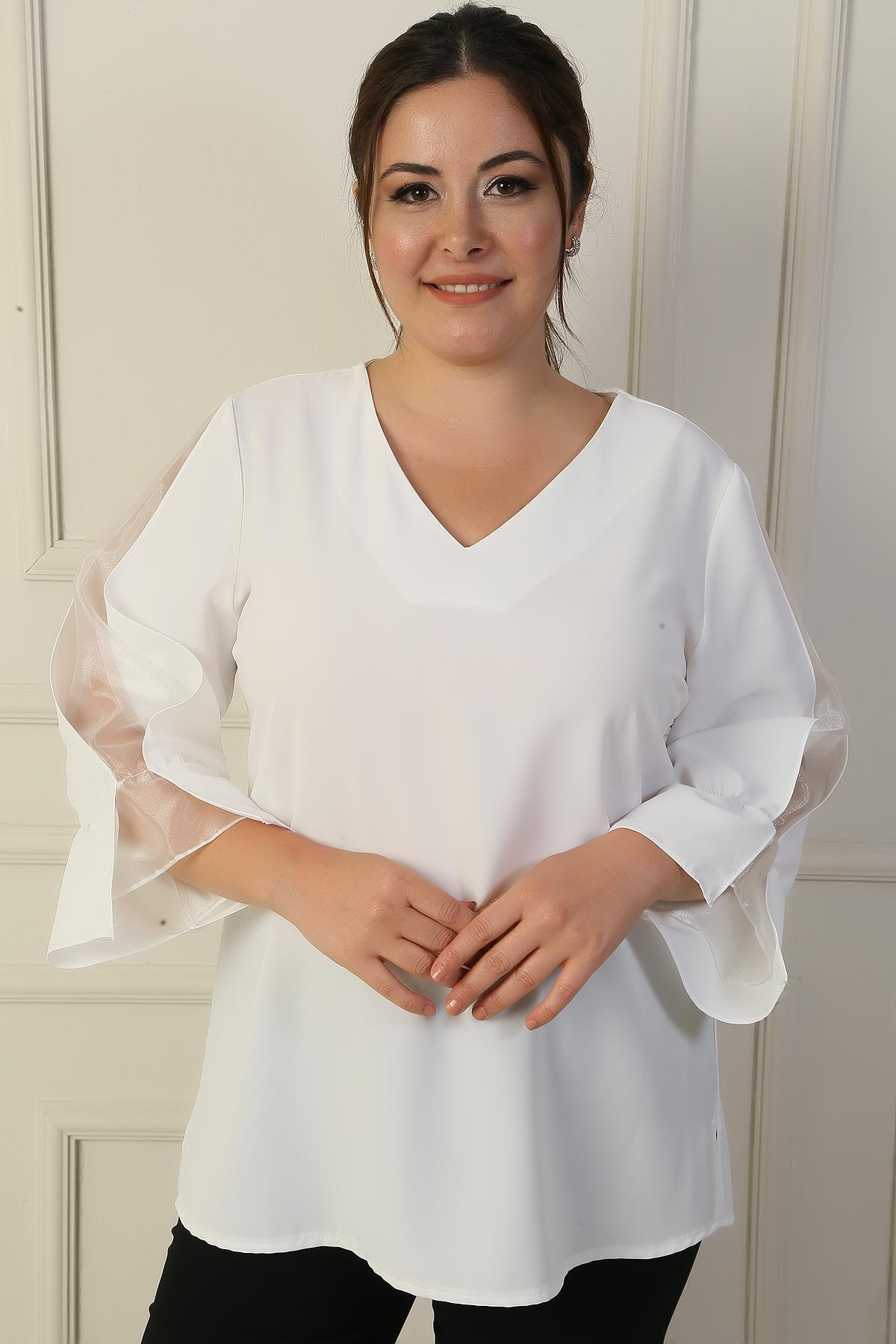 S-24Y1040002V-Neck Half-Crepe Organza Blouse B. B.