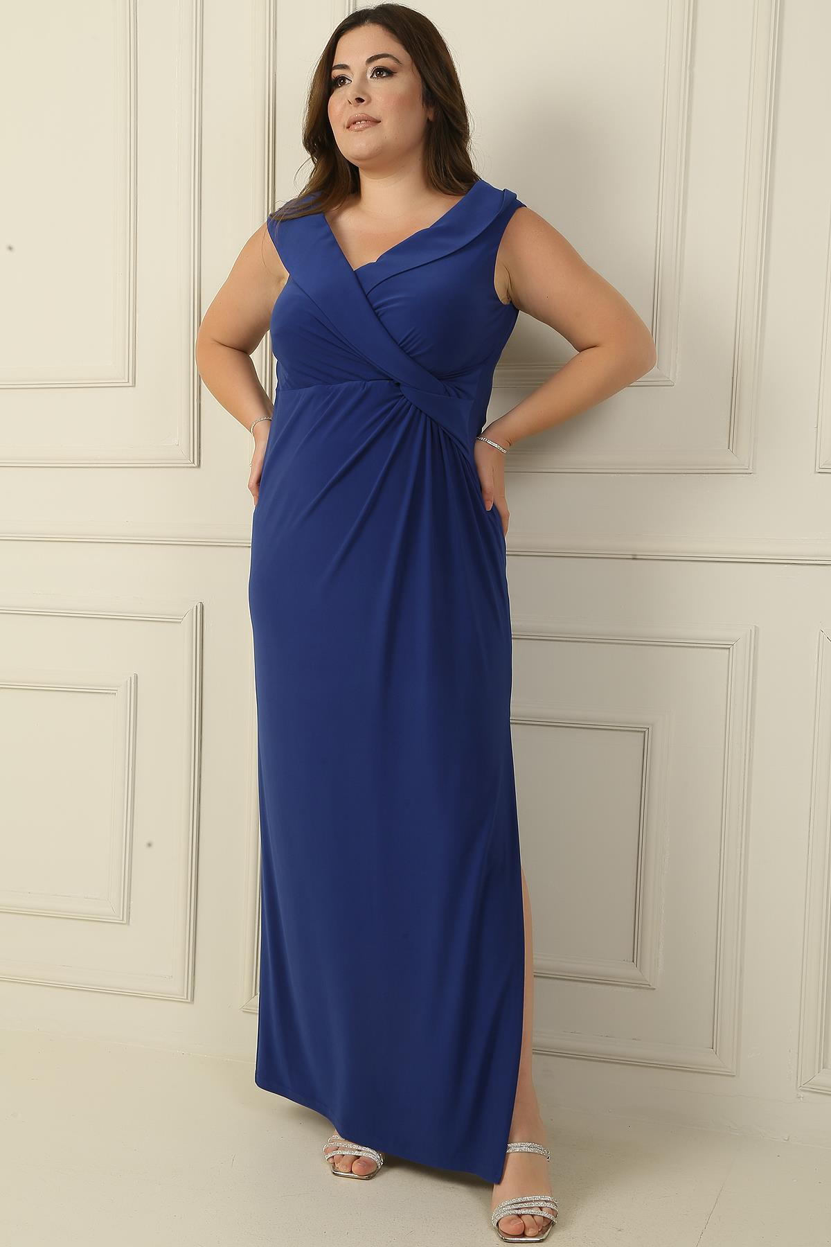 S-24Y1040006Kruvaze Yaka Önü Düğüm Detaylı Astarlı Yırtmaçlı Büyük Beden Likralı Uzun Elbise