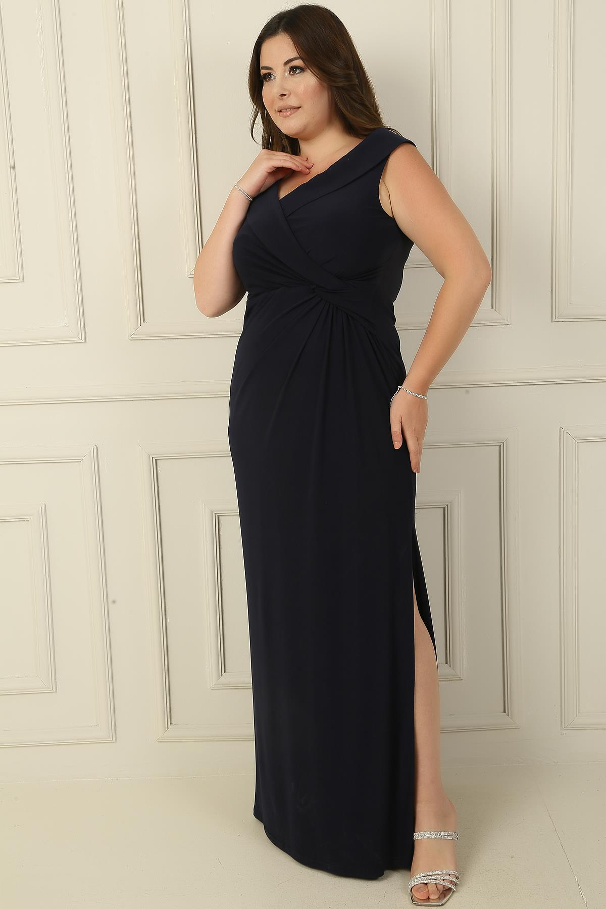 S-24Y1040006Kruvaze Yaka Önü Düğüm Detaylı Astarlı Yırtmaçlı Büyük Beden Likralı Uzun Elbise