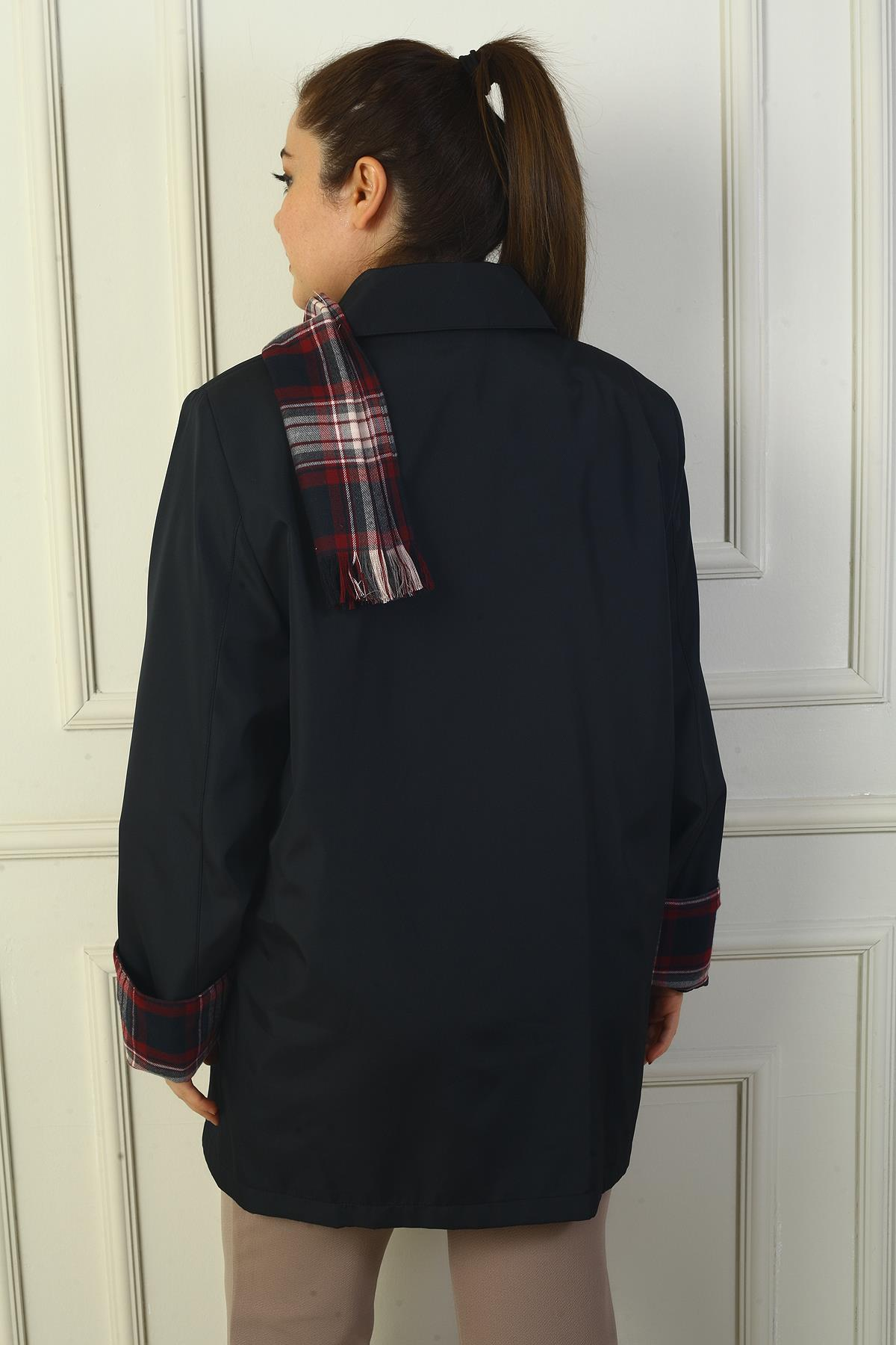 S-24Y1040011Kadın Önü Gizli Düğmeli Cepli Kruvaze Yaka Kaban