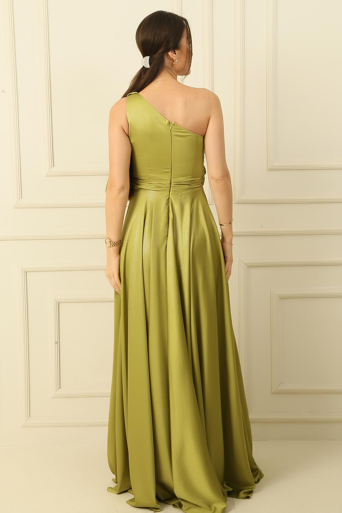 S-24Y1210001One-Shoulder Draped Crepe Dress Lined