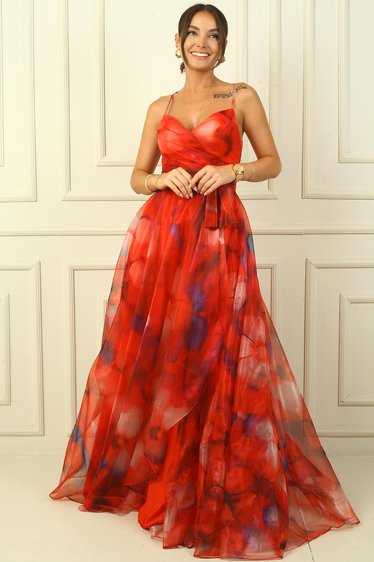 S-24Y1210002Kadın İp Askılı Arkası Bağcıklı Önü Drapeli Çiçekli Organze Uzun Elbise