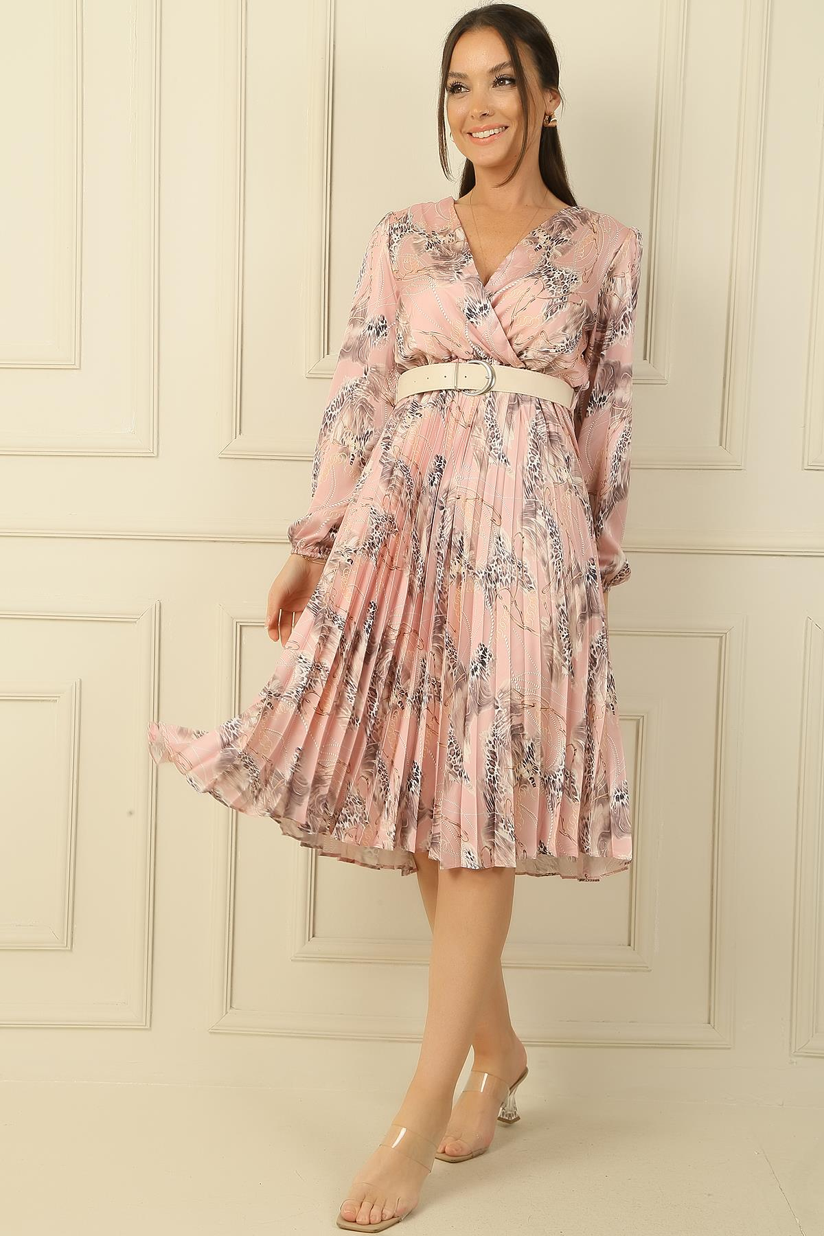 S-24Y1520006Double-Breasted Collar Waist Pleated Dress Buy-Arched Lined With Leopard Pattern