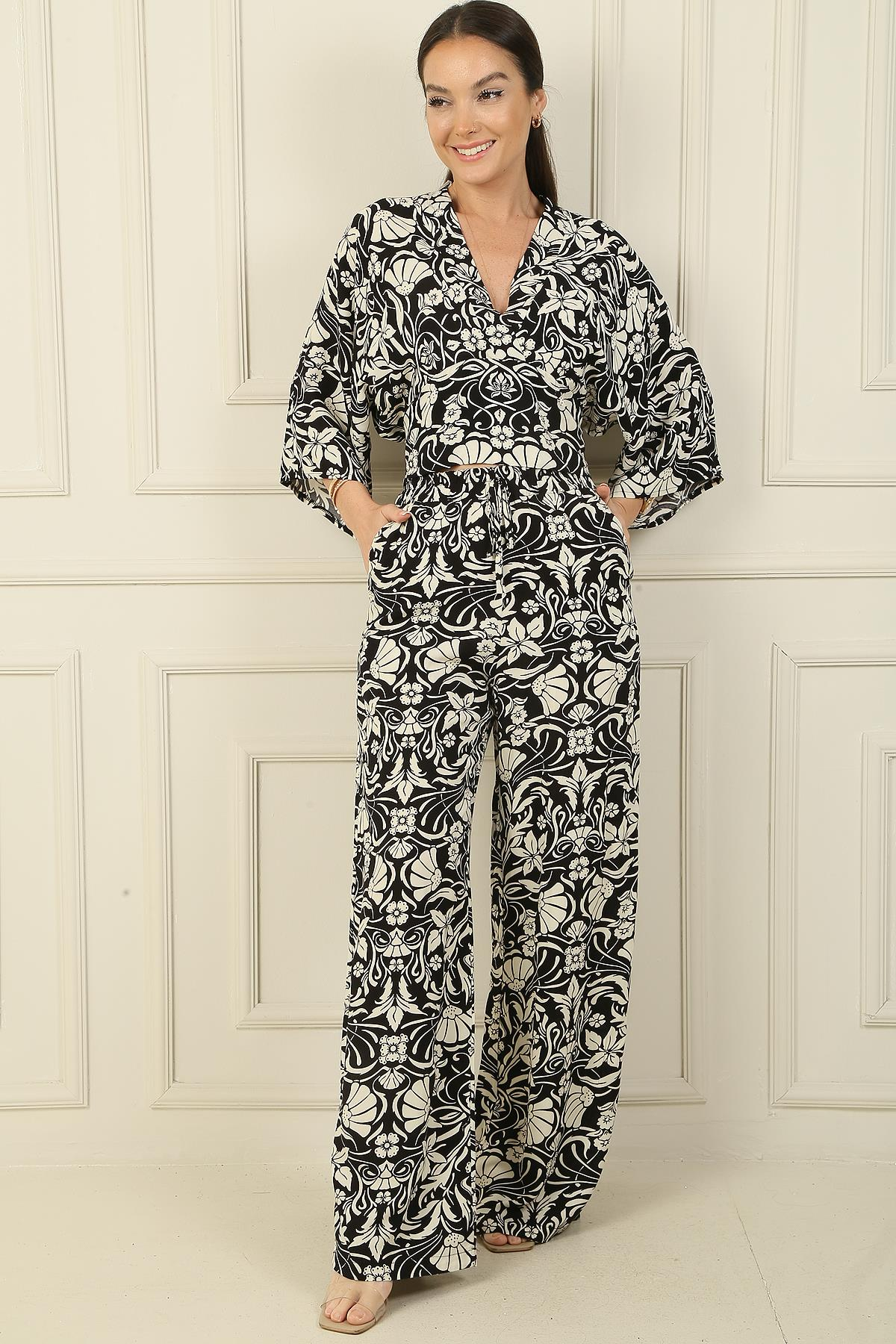 S-24Y1520015Front and rear V-neck floral palazzo pants with 2 pockets elastic crop-team