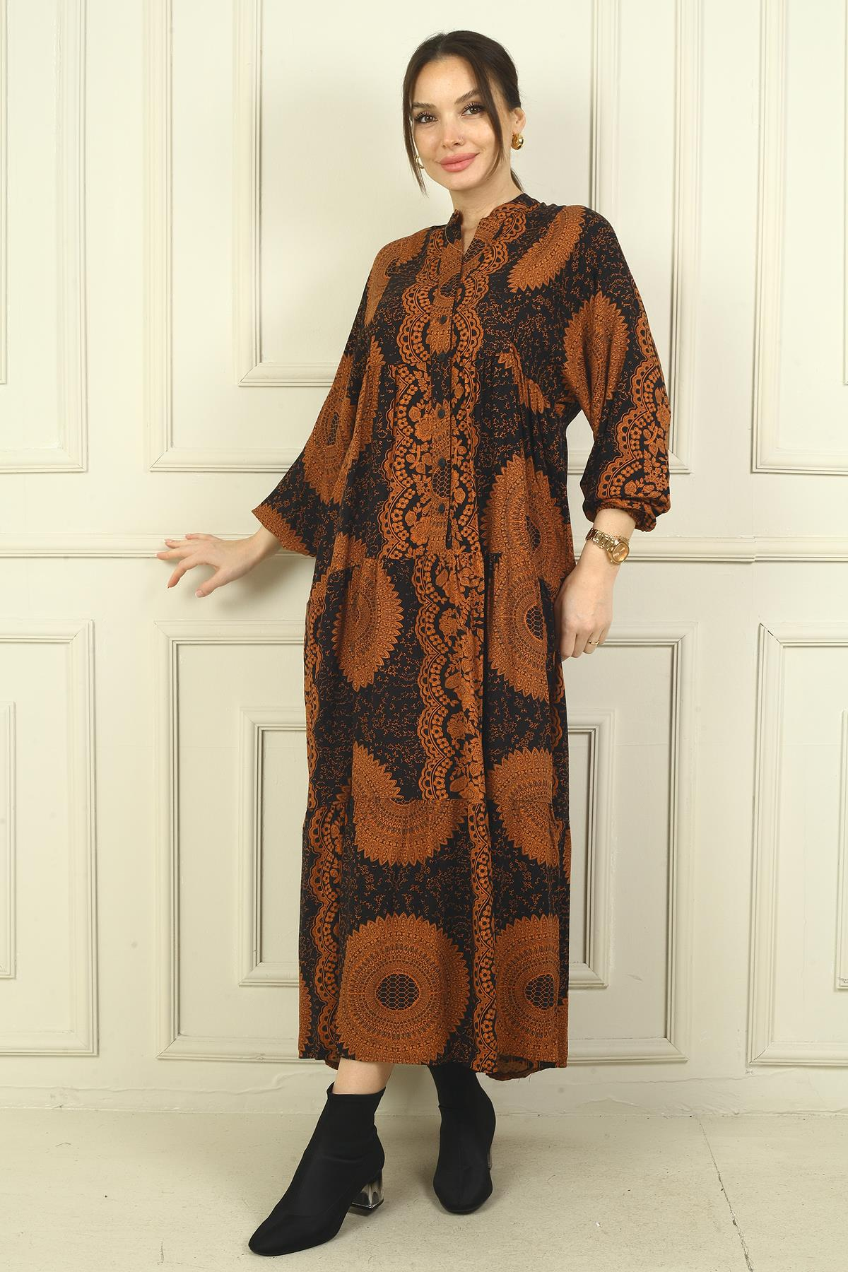 S-24Y1520064Kadın Önü Yarım Düğmeli Etnik Desenli Fırfırlı Oversize Uzun Elbise