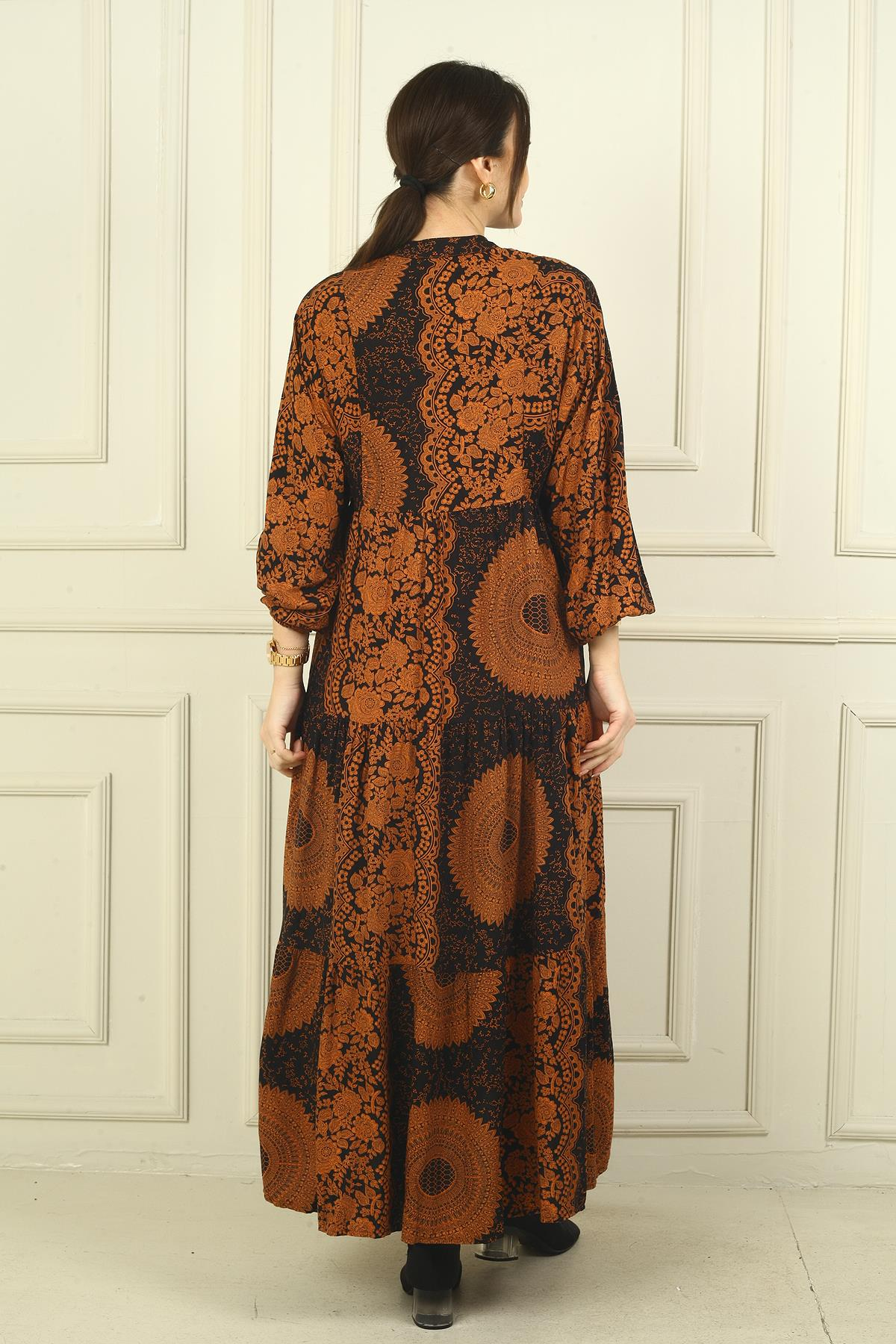 S-24Y1520064Kadın Önü Yarım Düğmeli Etnik Desenli Fırfırlı Oversize Uzun Elbise