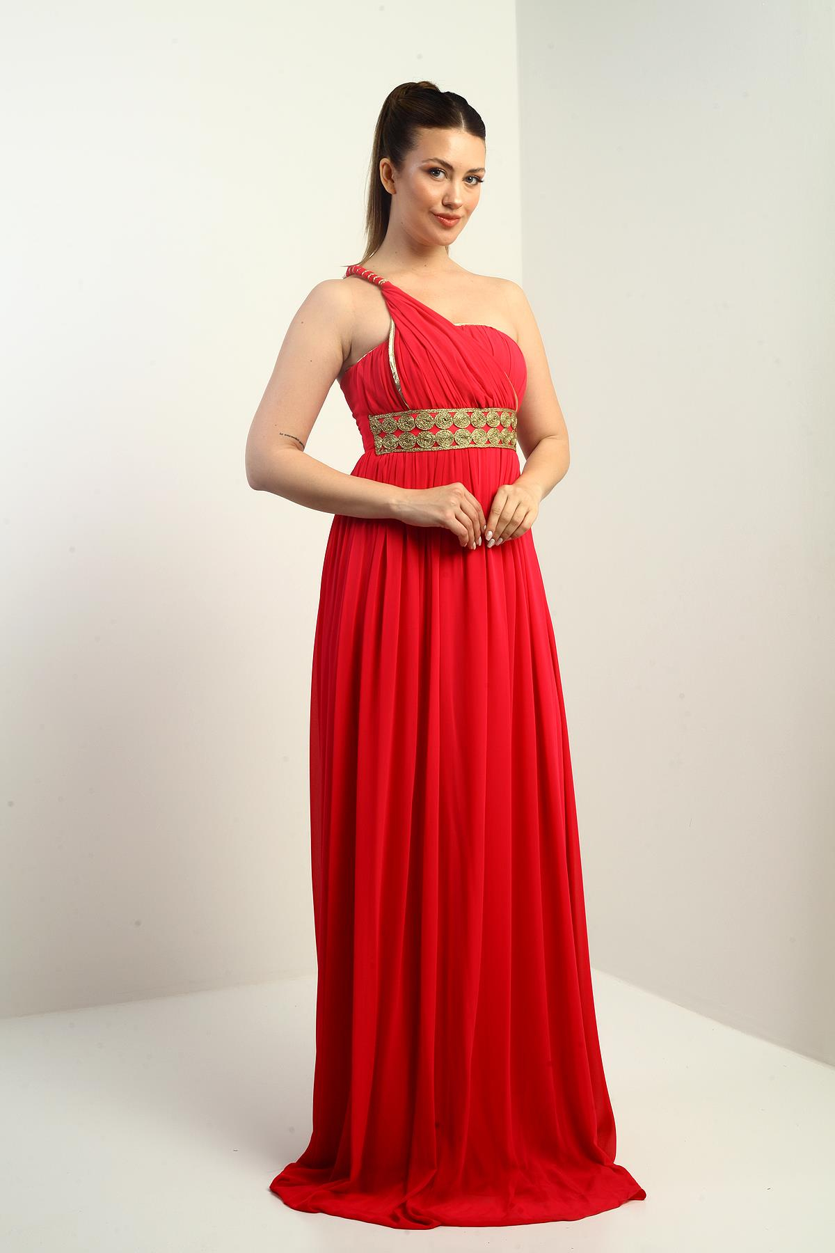 S-24Y1650001Kadın Tek Omuz Askılı Önü Hasır Astarlı Şifon Uzun Elbise