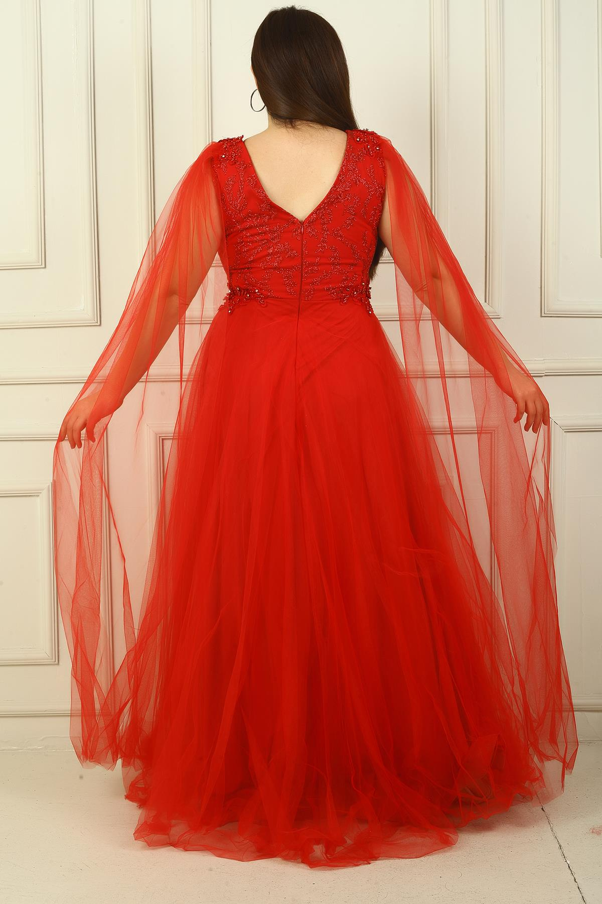 S-24Y1650014Kadın Ön Arka V Yaka Üstü Boncuk İşlemeli Geniş Beden Aralıklı Uzun Tül Abiye Elbise