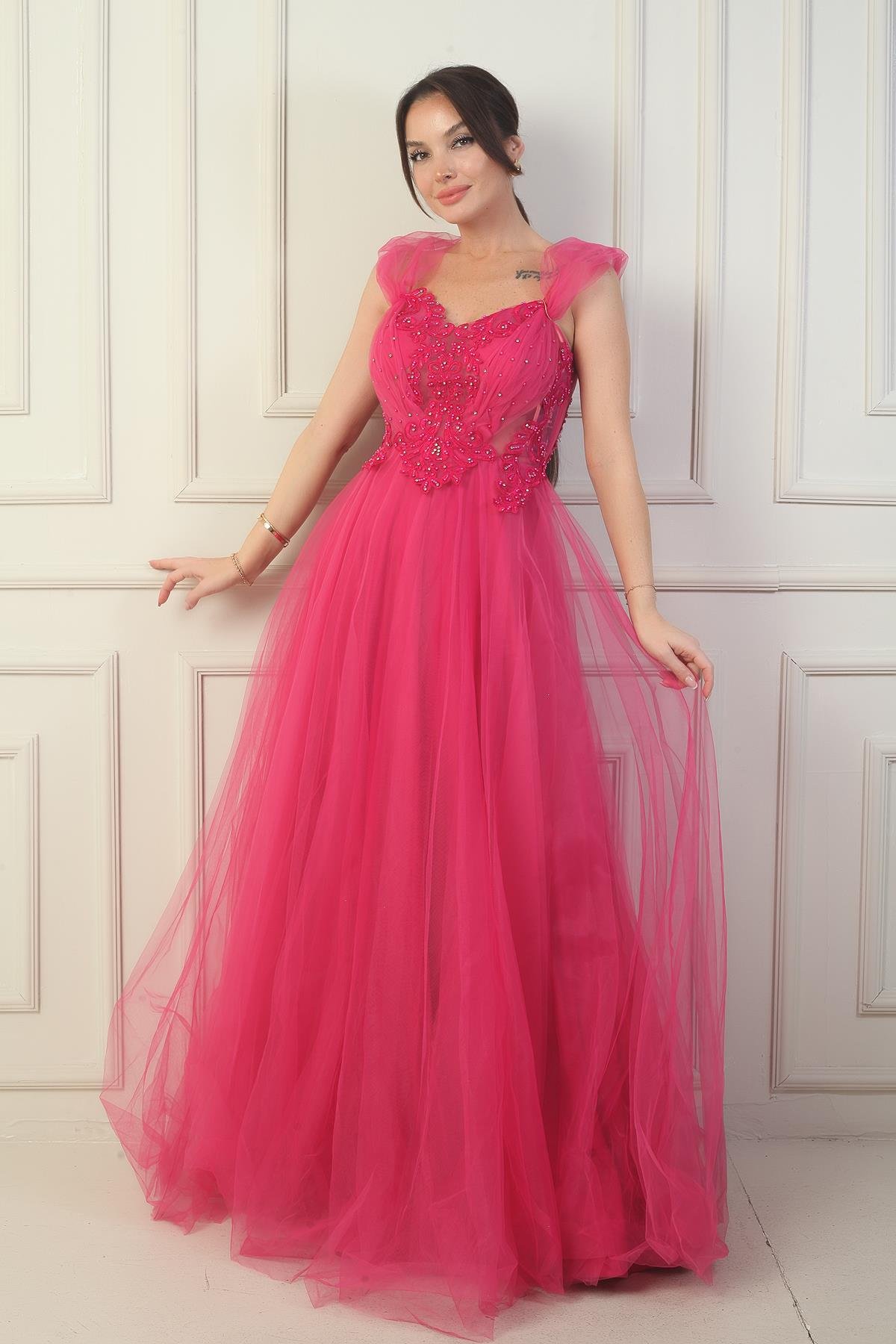 S-24Y1650016Kadın Ön Arka V Yaka Astarlı Düşük Kollu Üstü Aplike İşleme Prenses Abiye Elbise