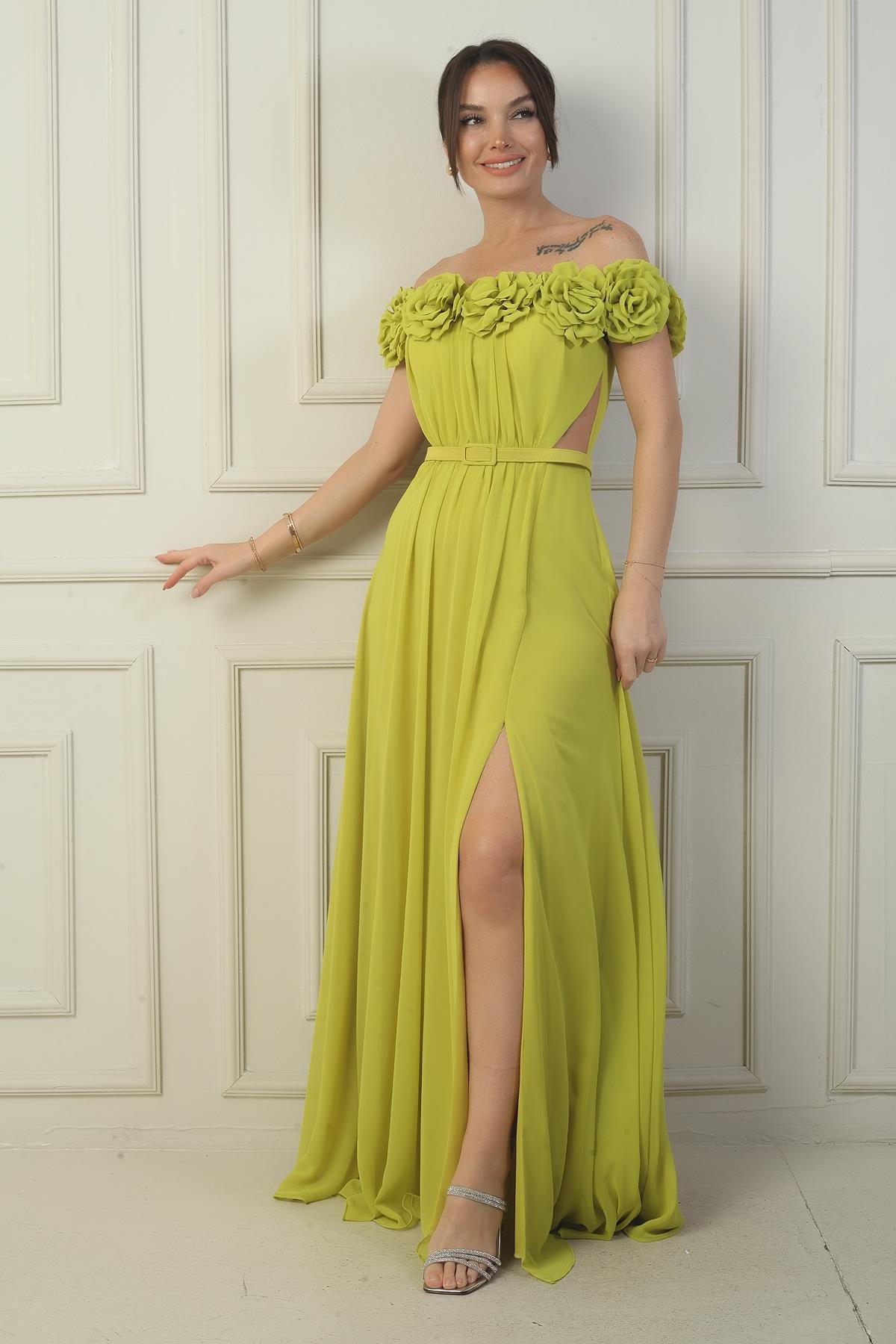 S-24Y1650022Kadın Yakası Lazer Kesim Çiçek Astarlı Beli Kemerli Uzun Şifon Elbise