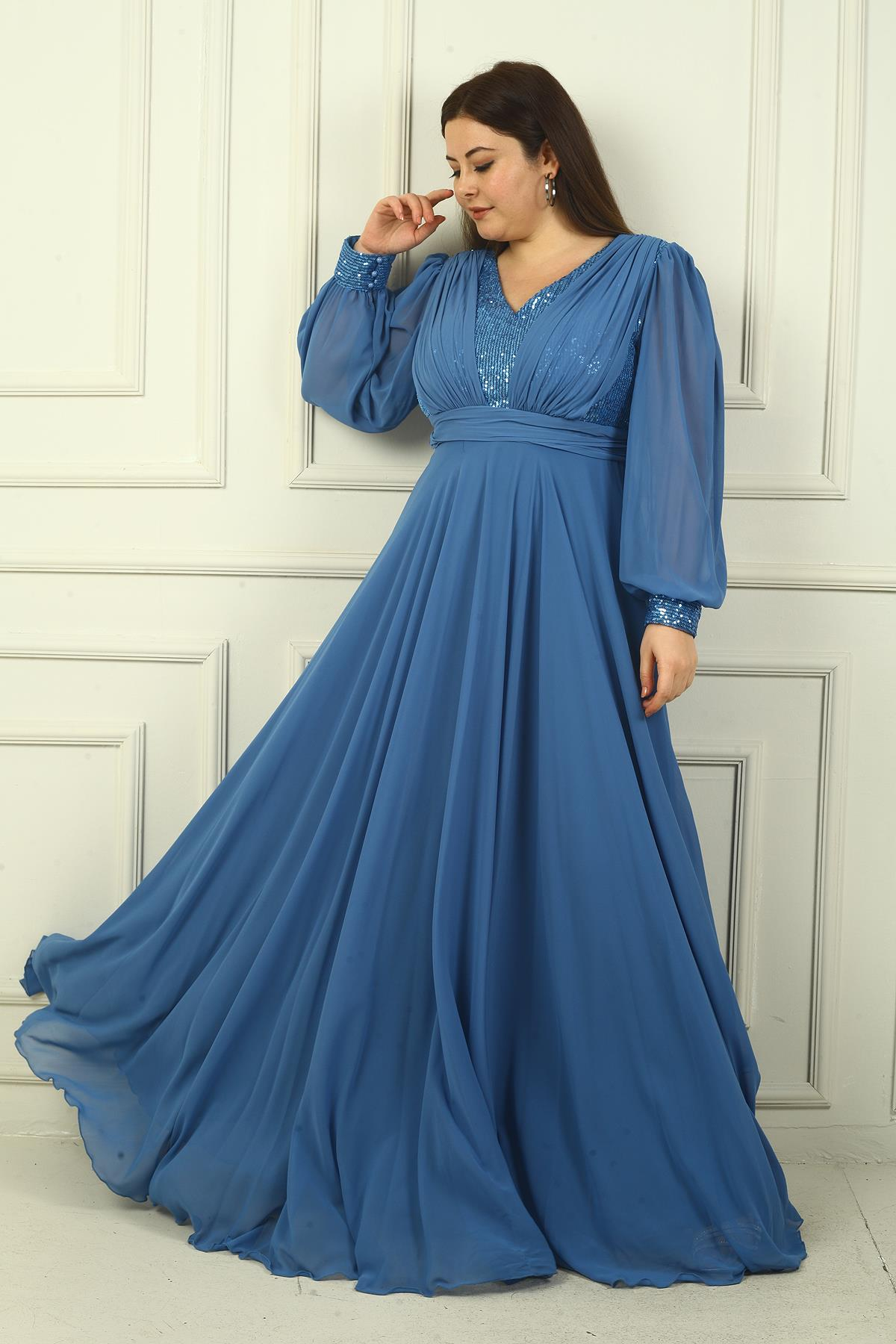 S-24Y1650024Kadın Ön Arka V Yaka Üstü Pulpayet Astarlı Büyük Beden Uzun Şifon Abiye Elbise